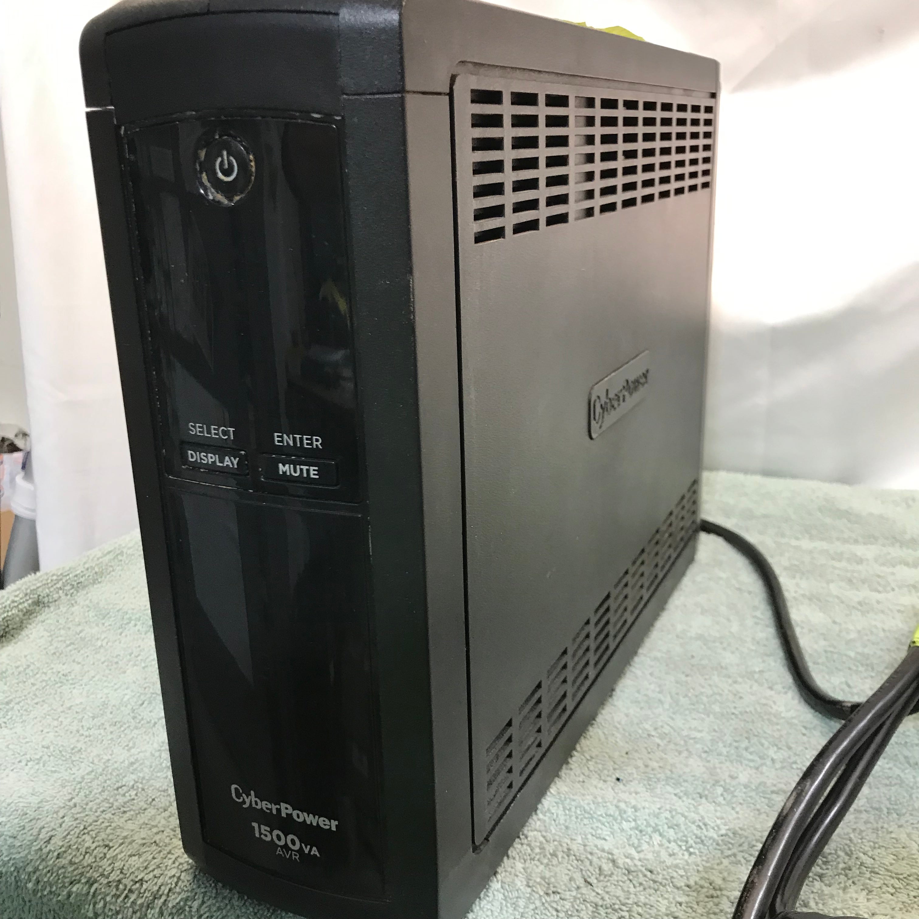 Cyber-Power 1500VA AVR