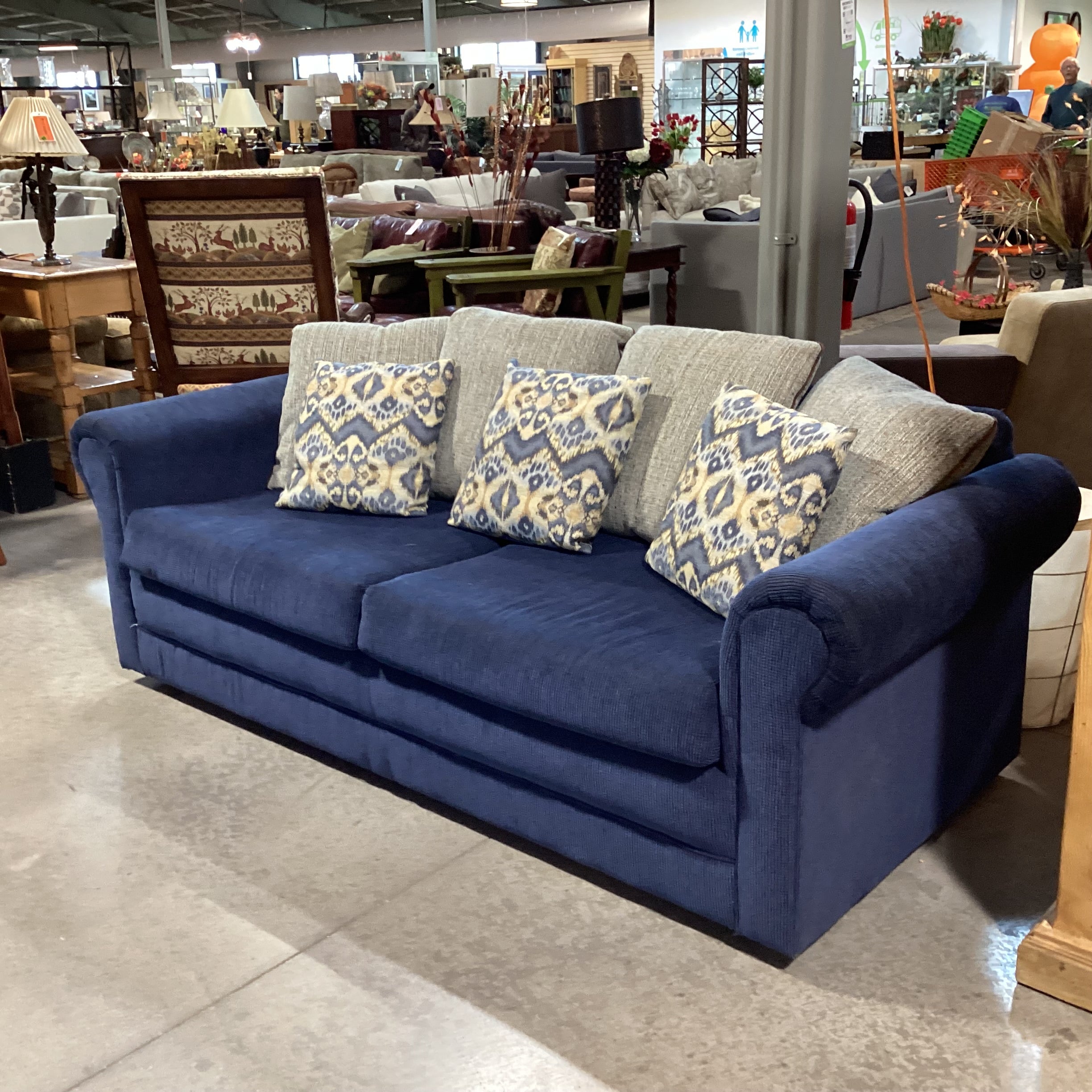 Blue Woven with 7 Accent Pillows Queen Sleeper Sofa 83"x 36"x 31"