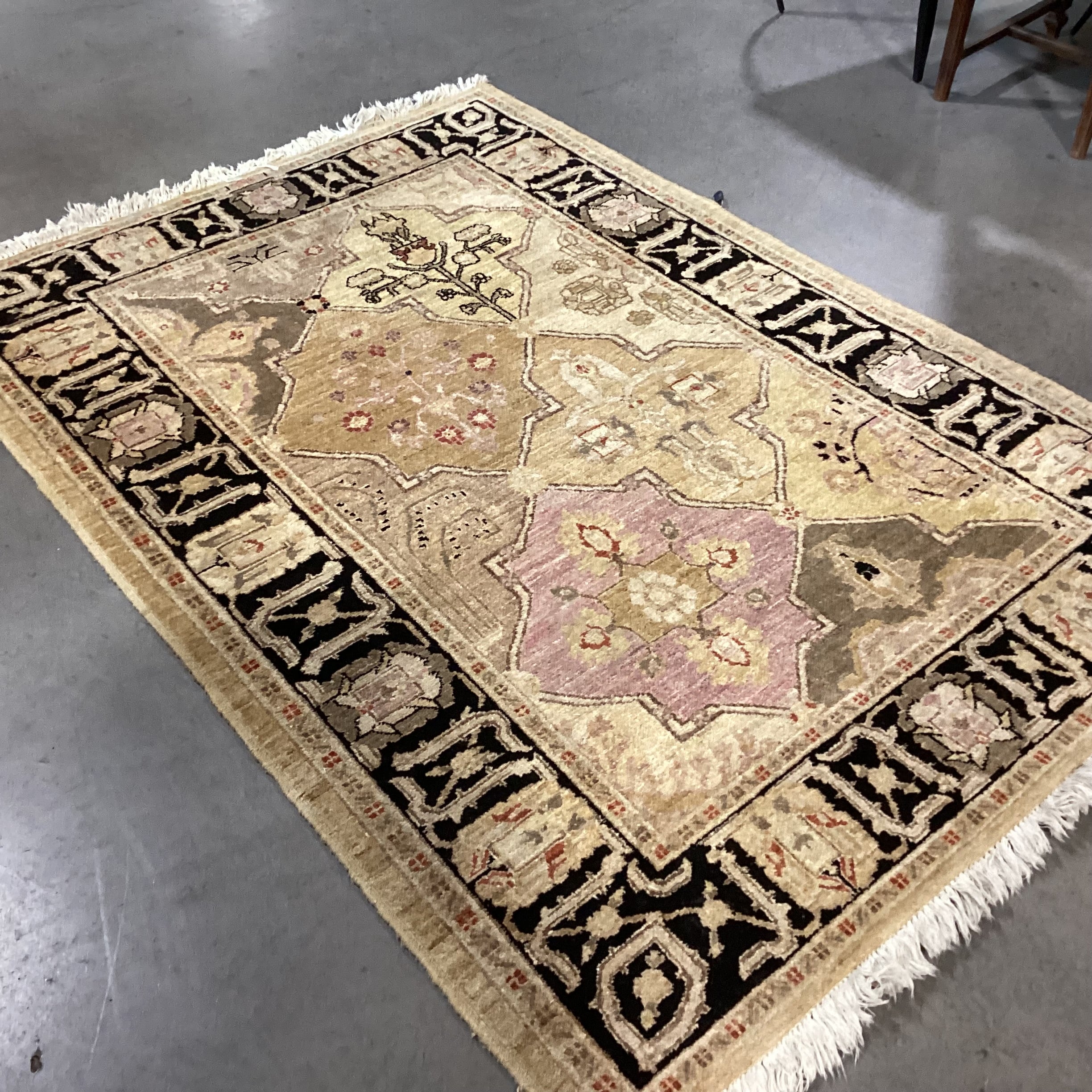 Gold Black Lavender Hand Woven Wool Rug 4'5"x 6'8"
