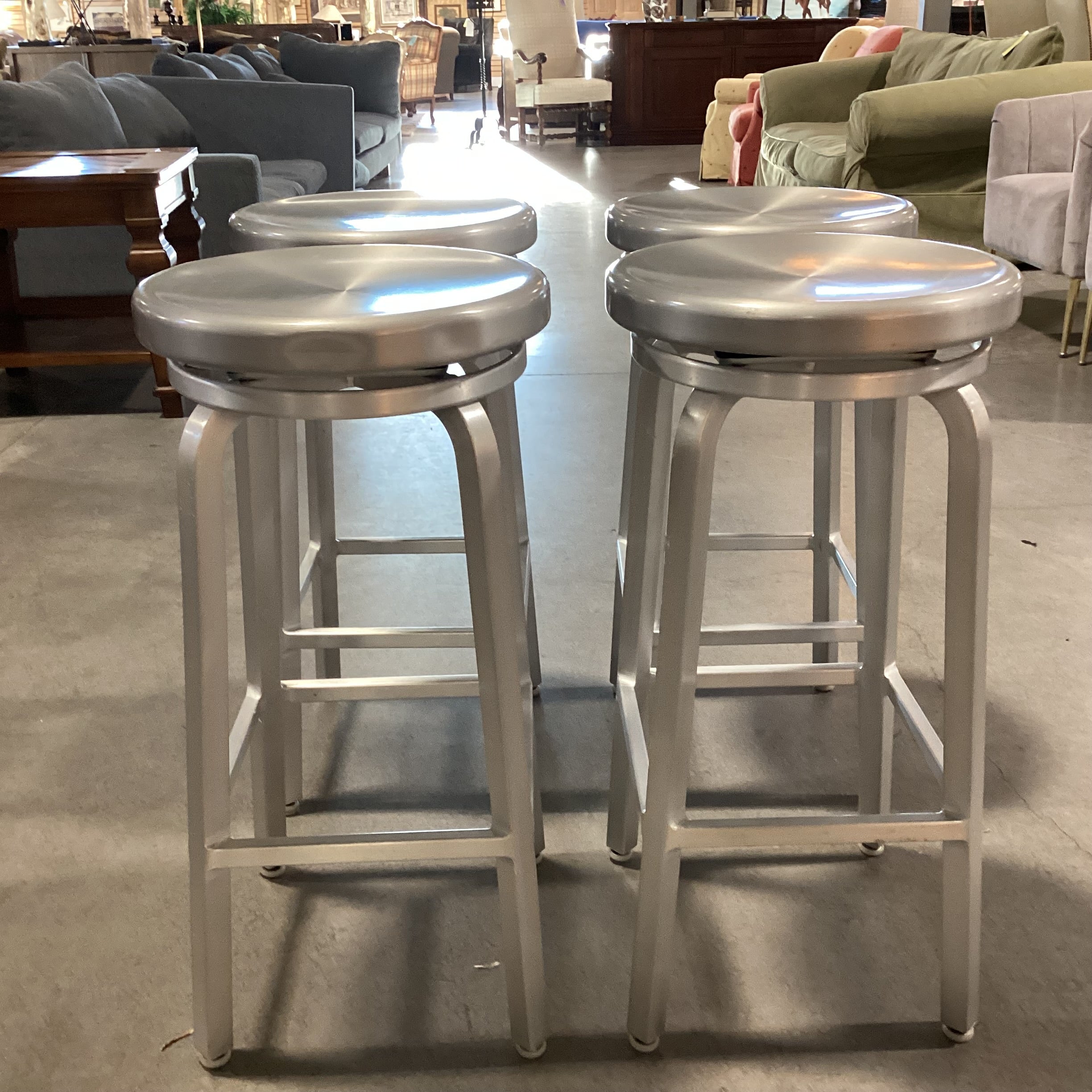 Set of 4 Aluminum Swivel Barstools 30"
