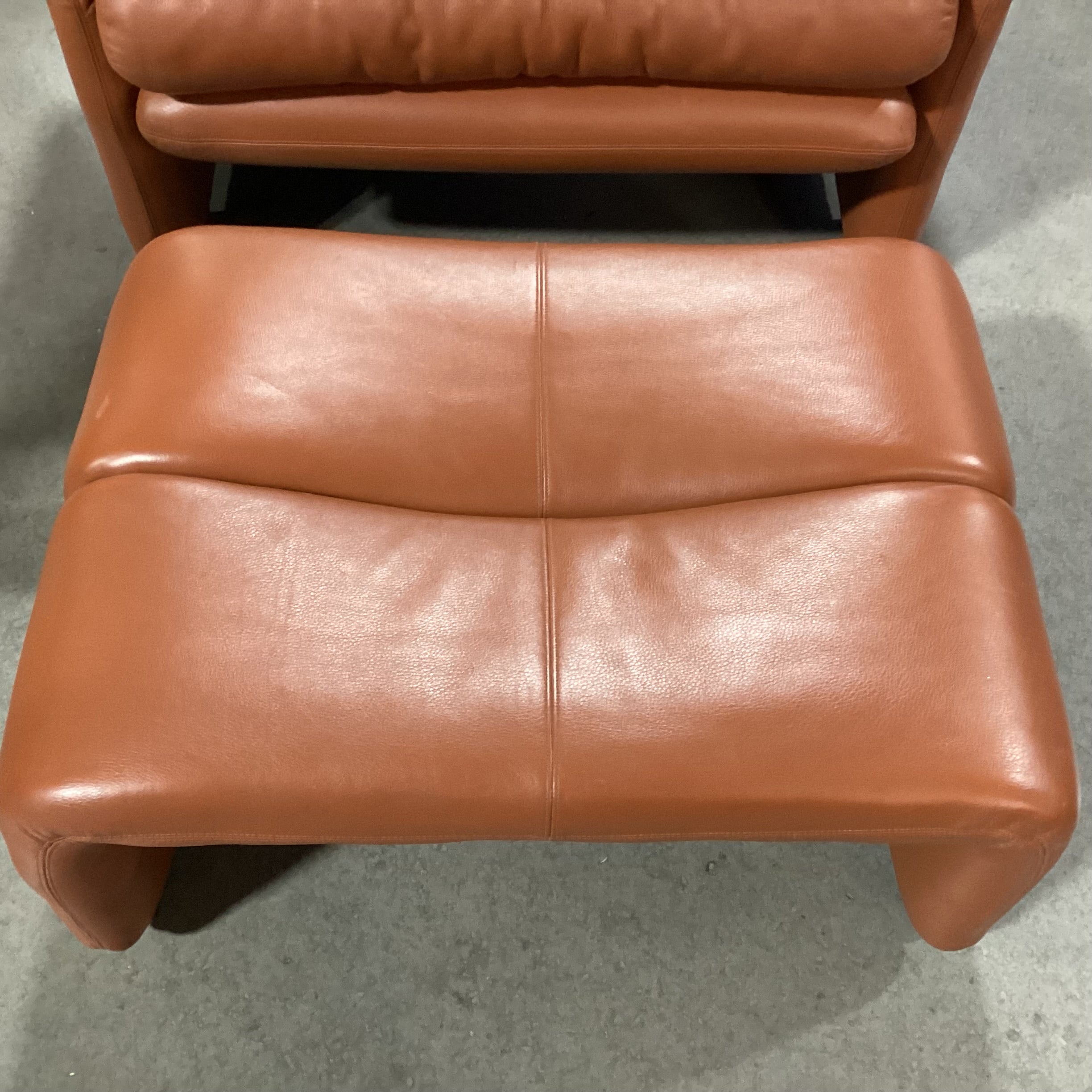 Afra & Tobia Scarpa for B&B Italia Coronado Leather with Ottoman Lounge Chair 38"x 36"x 29"