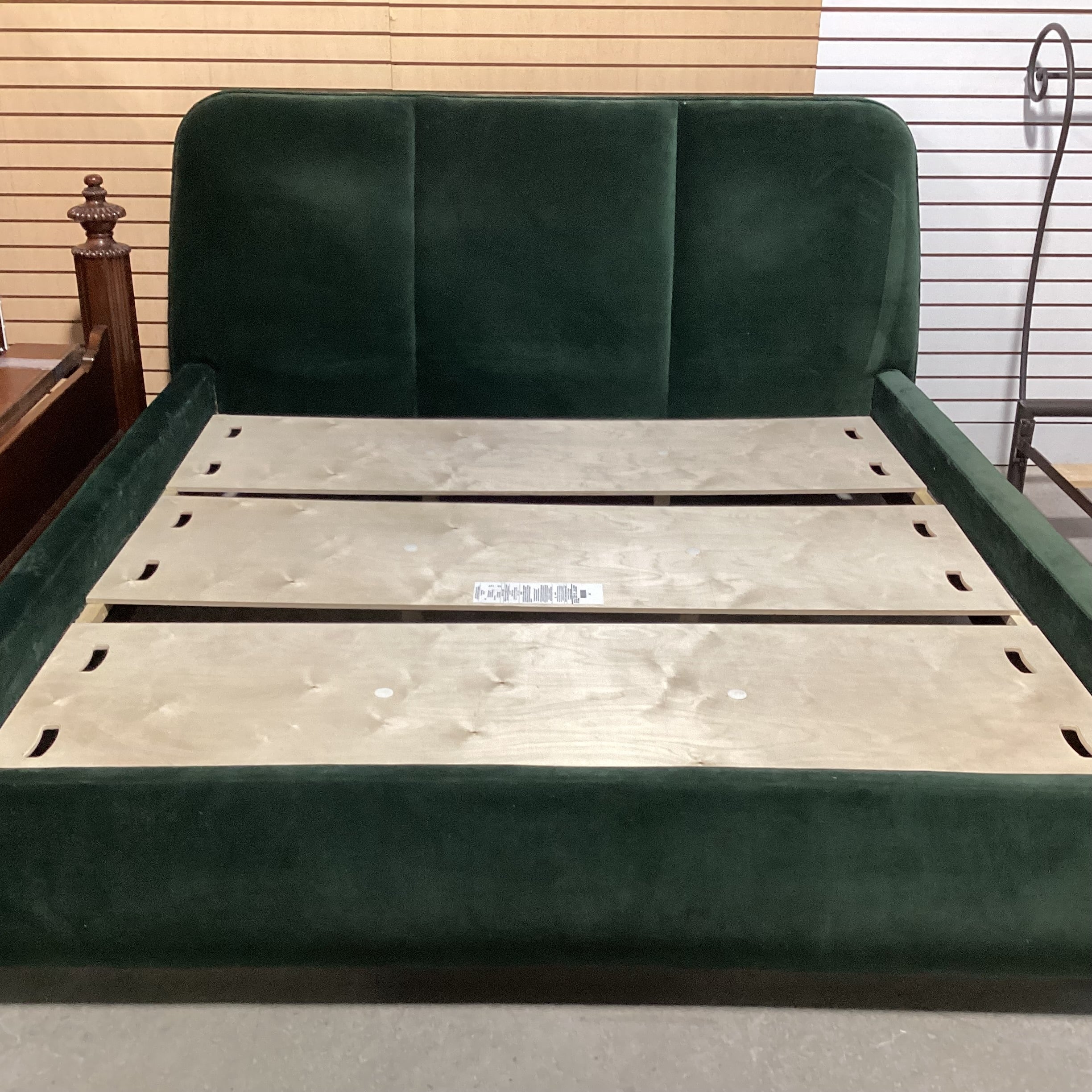 Camden Collection King Emerald Velvet Bed Set 86"x 98"x 45"