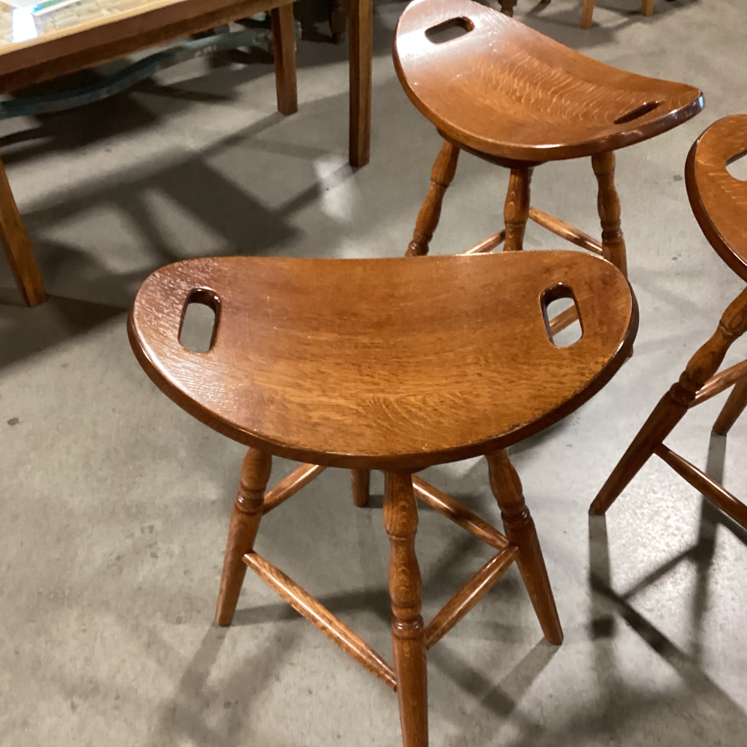 SET of 3 Solid Finished Carved Oak Swivel Saddle Seat Barstools 24"