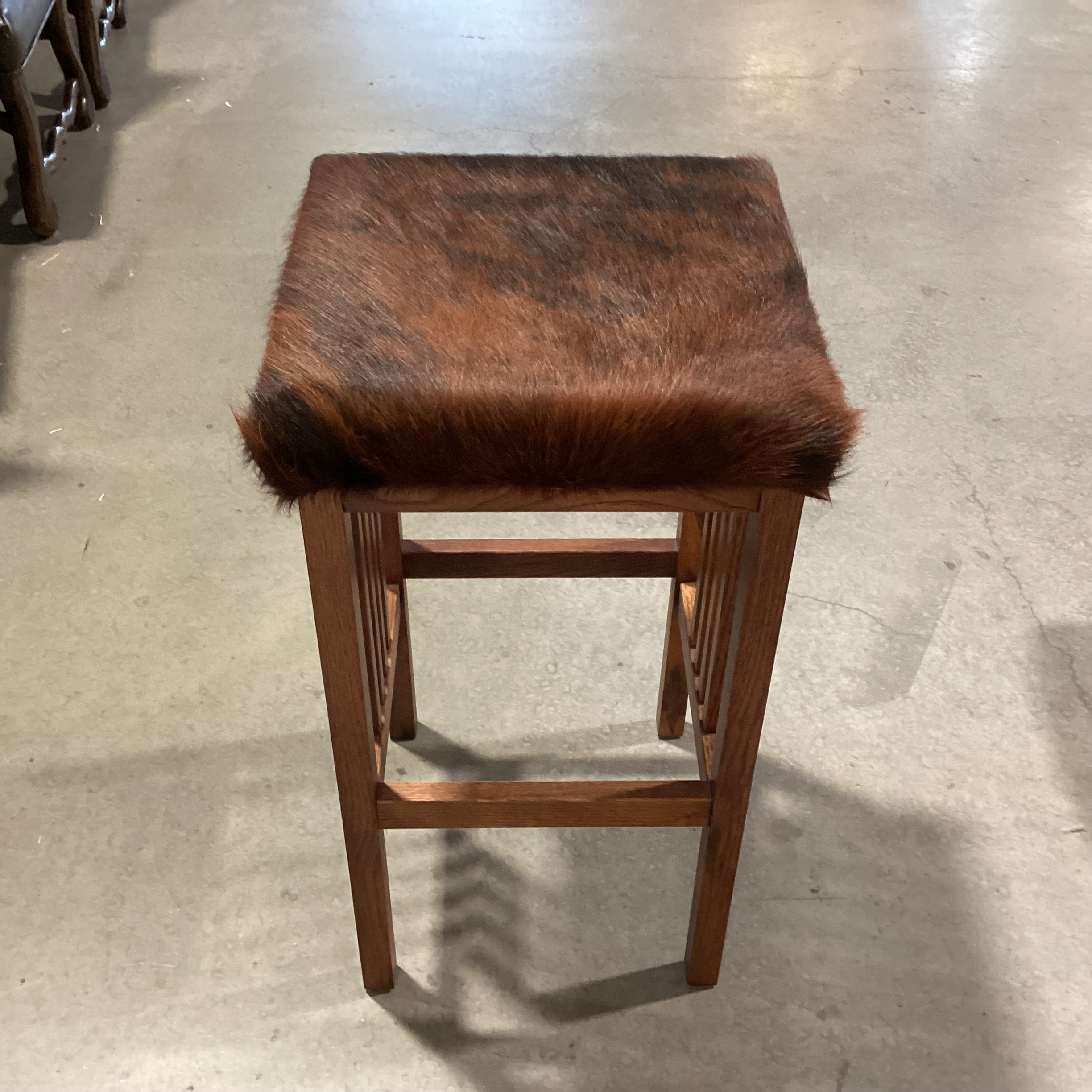 Amish Mission Style Oak with Black & Brown Cowhide Barstool 32"