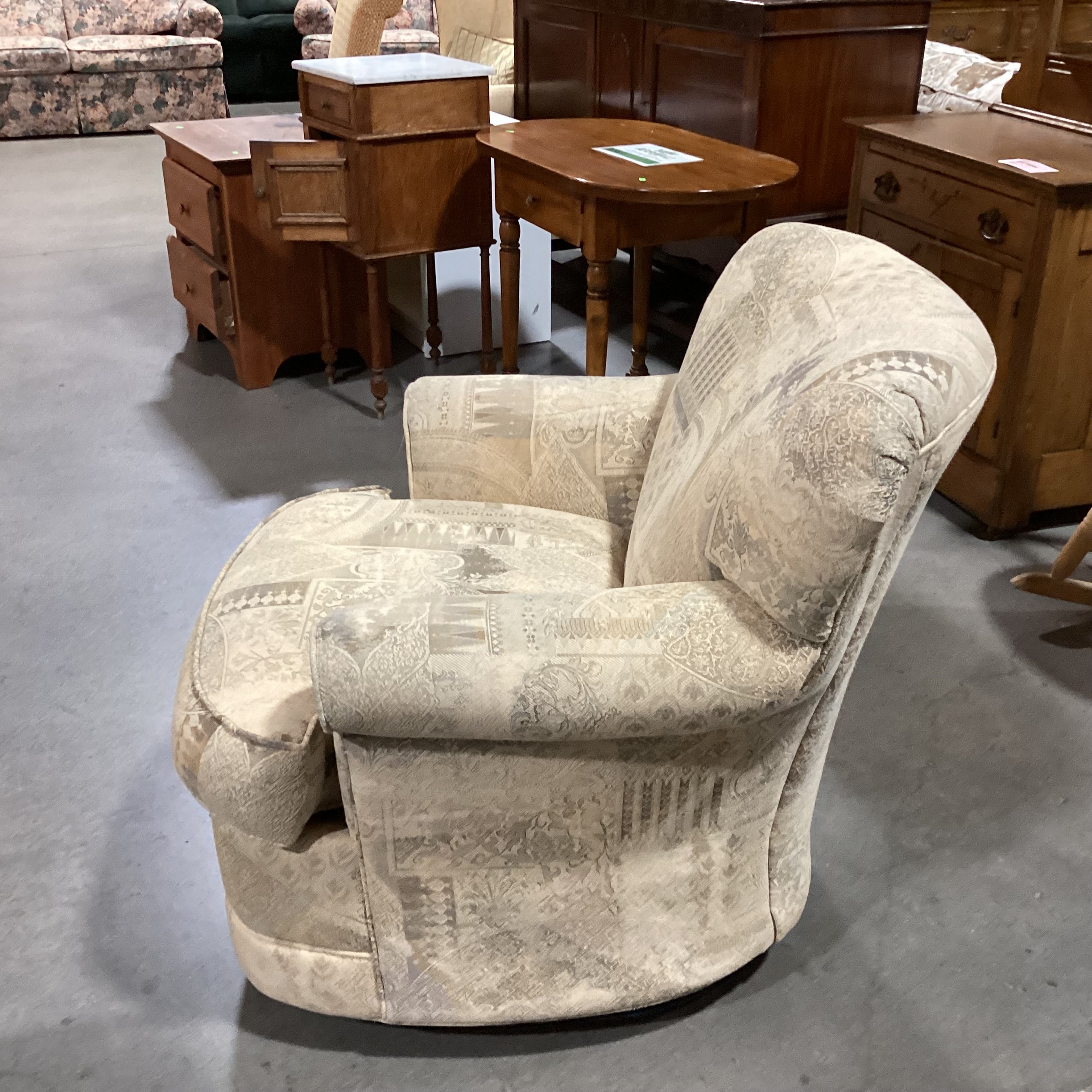 Rowe Furniture Cream Gold Grey Multi Design Swivel Rock Chair 33"x 34"x 33"
