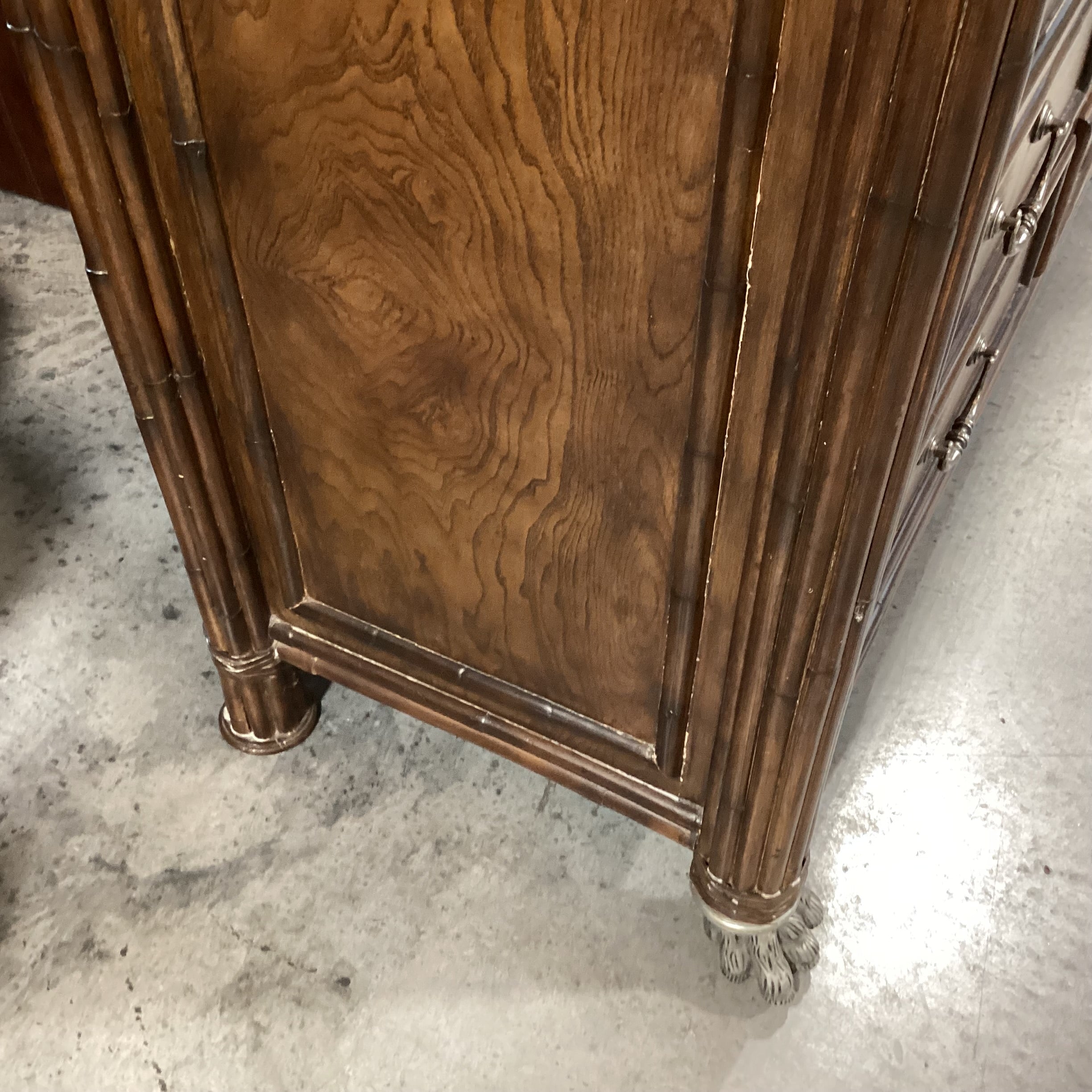 Thomasville Ernest Hemingway Collection Dark Finished Wood Black Faux Stone & Clawfoot Feet 9 Drawer Dresser 60"x 22"x 40"