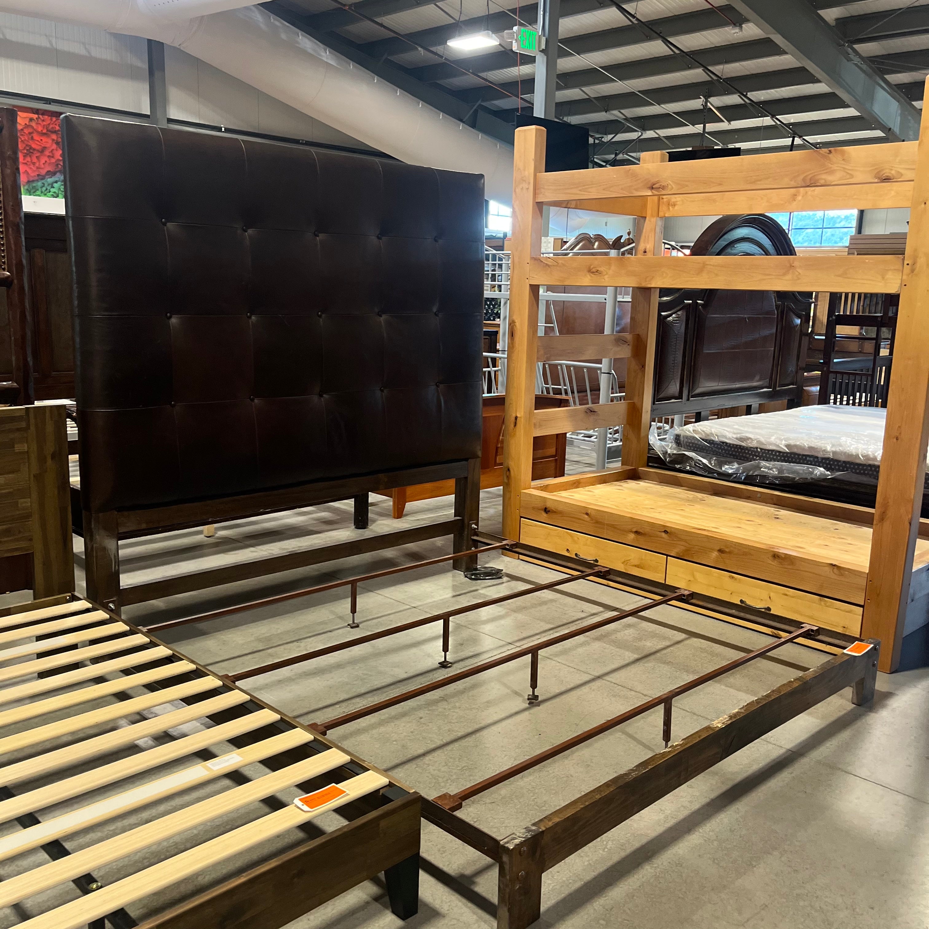 King Solid Dark Finish Wood and Dark Leather Bed Set 79"x 83"x 78"
