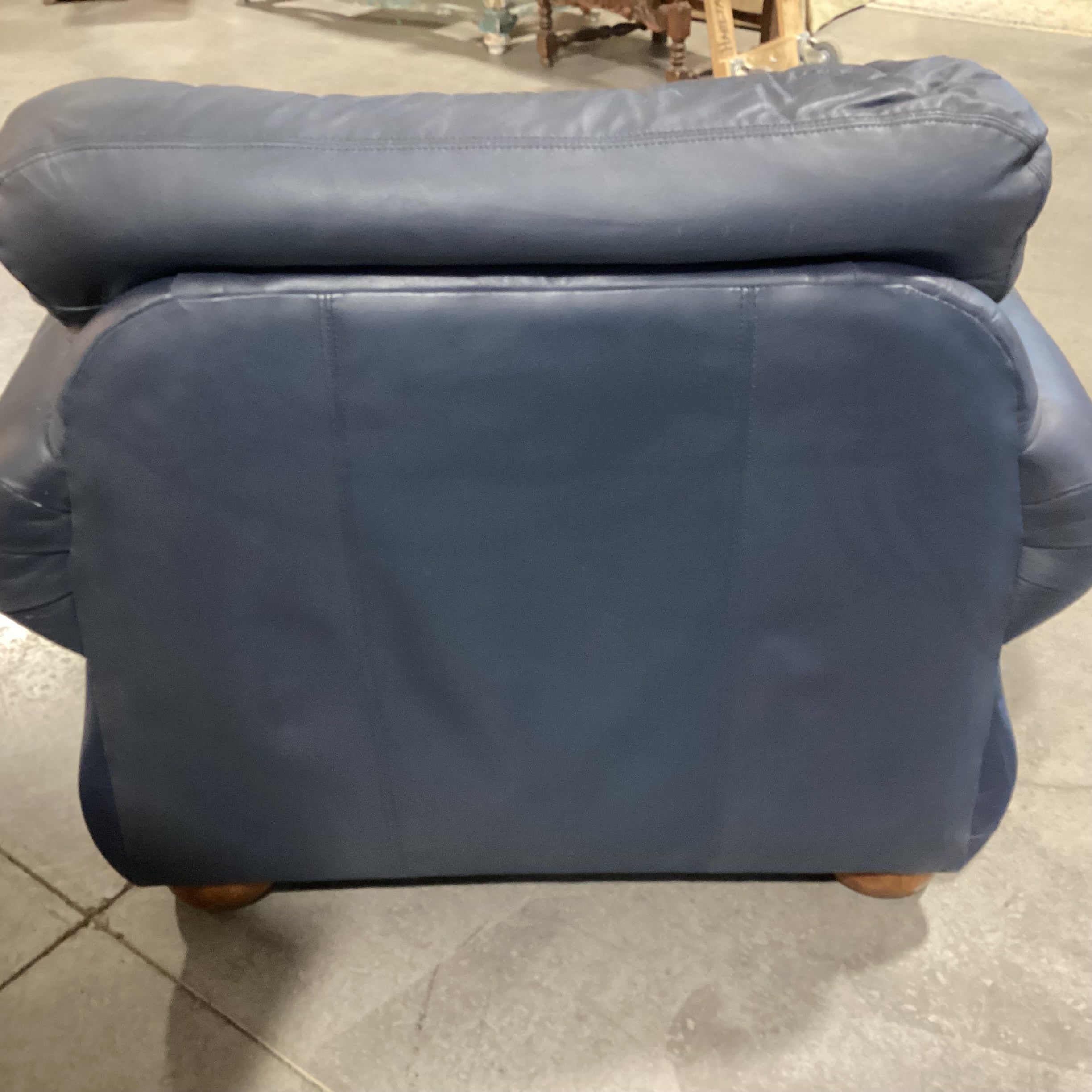 Creative Leather Furniture Highpoint Collection Navy Leather Nailhead Chair 45"x 38"x 37"