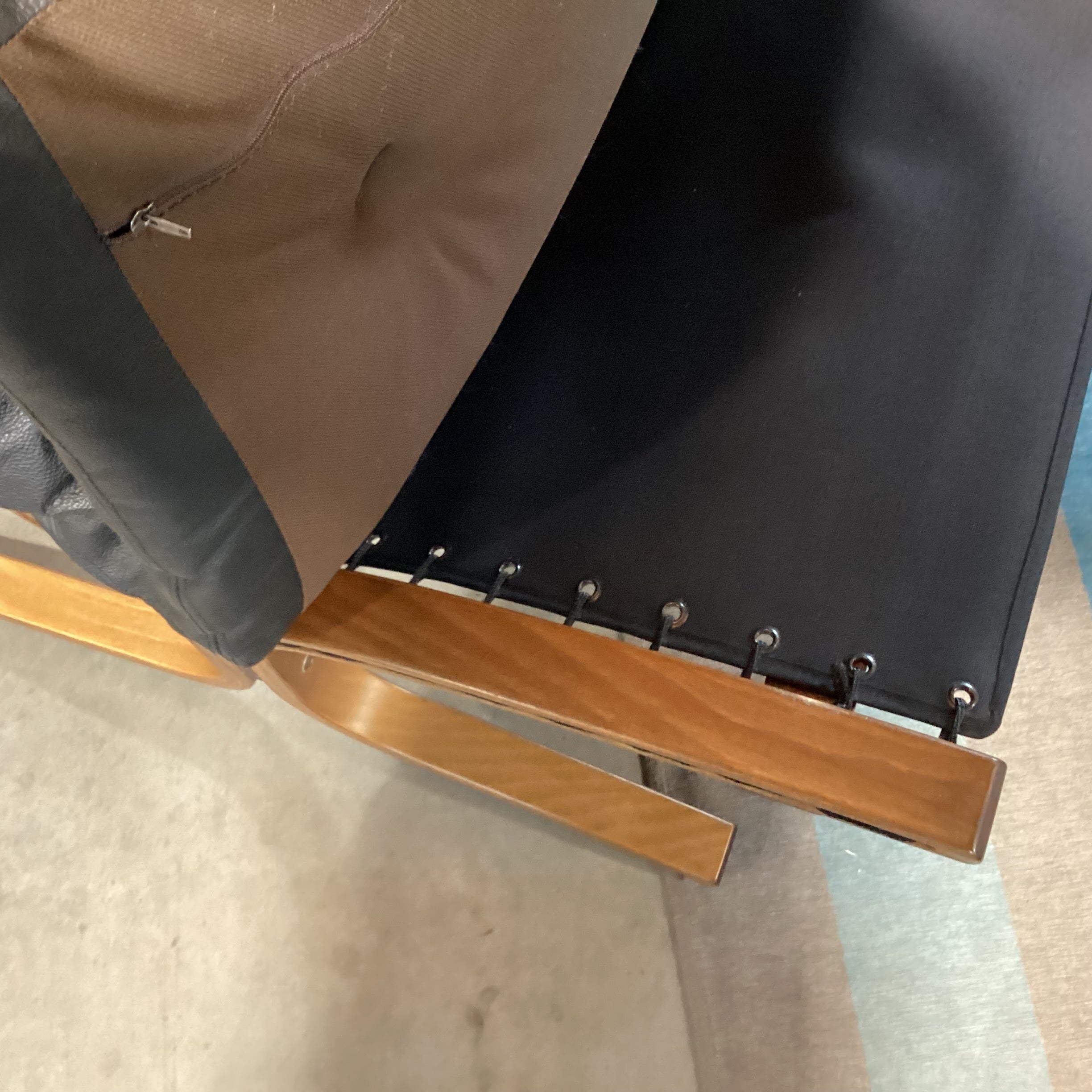 Westnofa Siesta Made in Norway Mid Century Black Leather & Teak Lounge Chair 27"x 29"x 35"