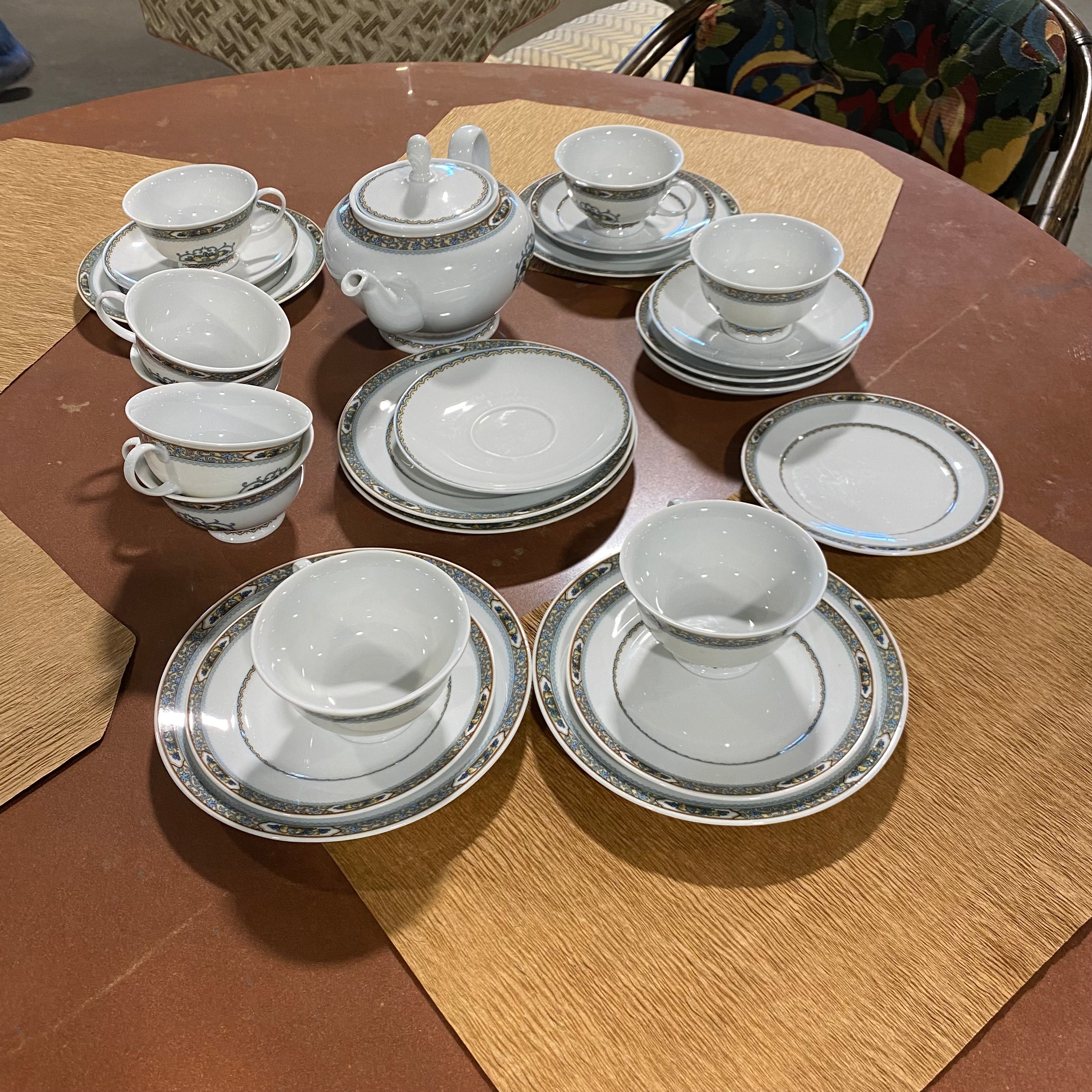 Vintage Rosenthal Paradise Garden 28 pcs. China Set