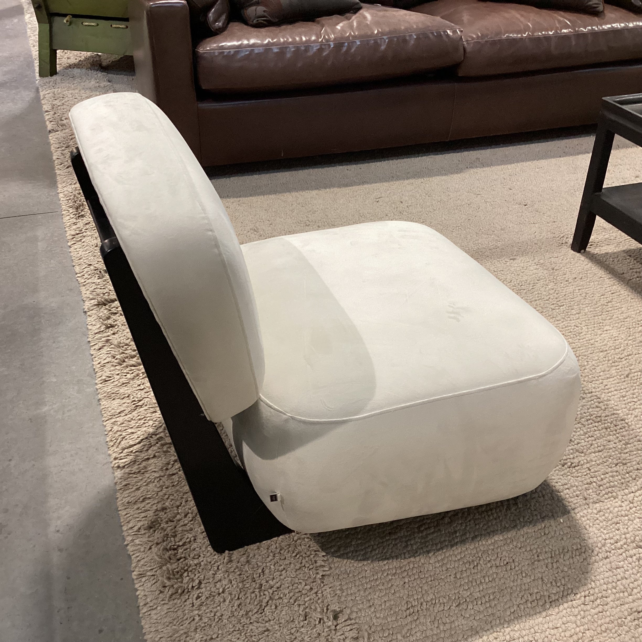 Rove Concepts Kaye Collection Toro Cream & Ebony Finish Wood Lounge Chair 27"x 31"x 29"