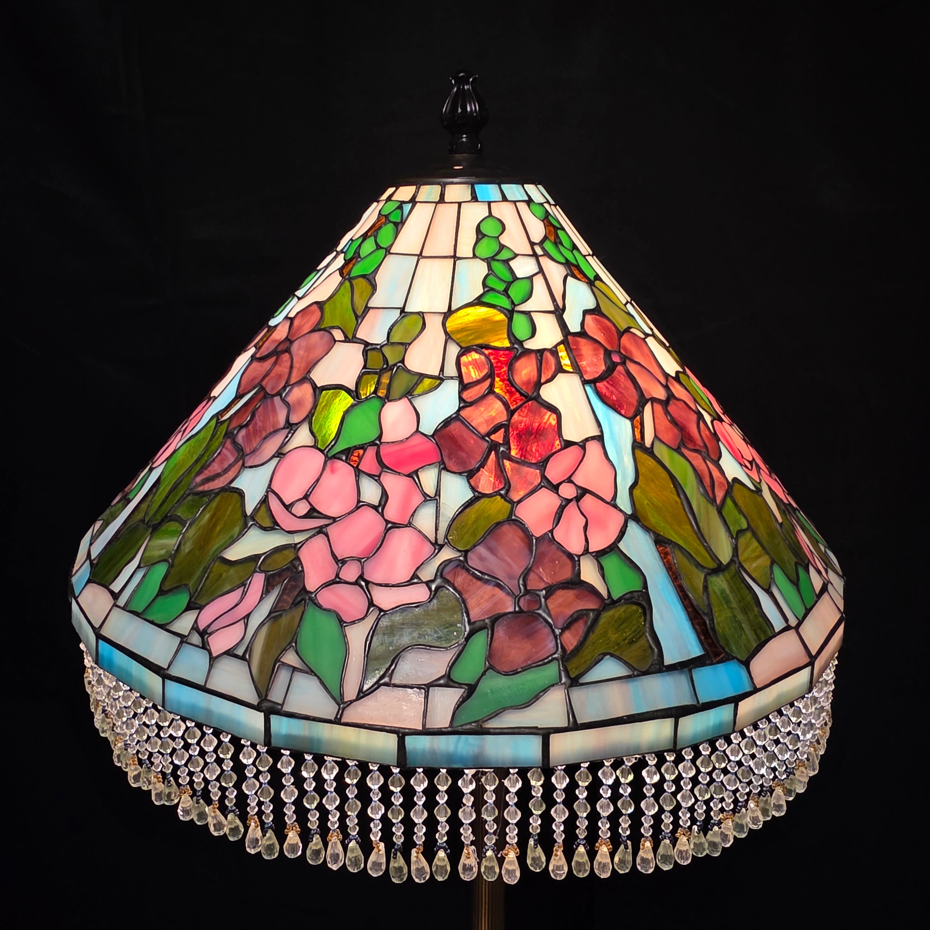 Tiffany Style Four Light Floor Lamp with Prism Drops 18"x63"