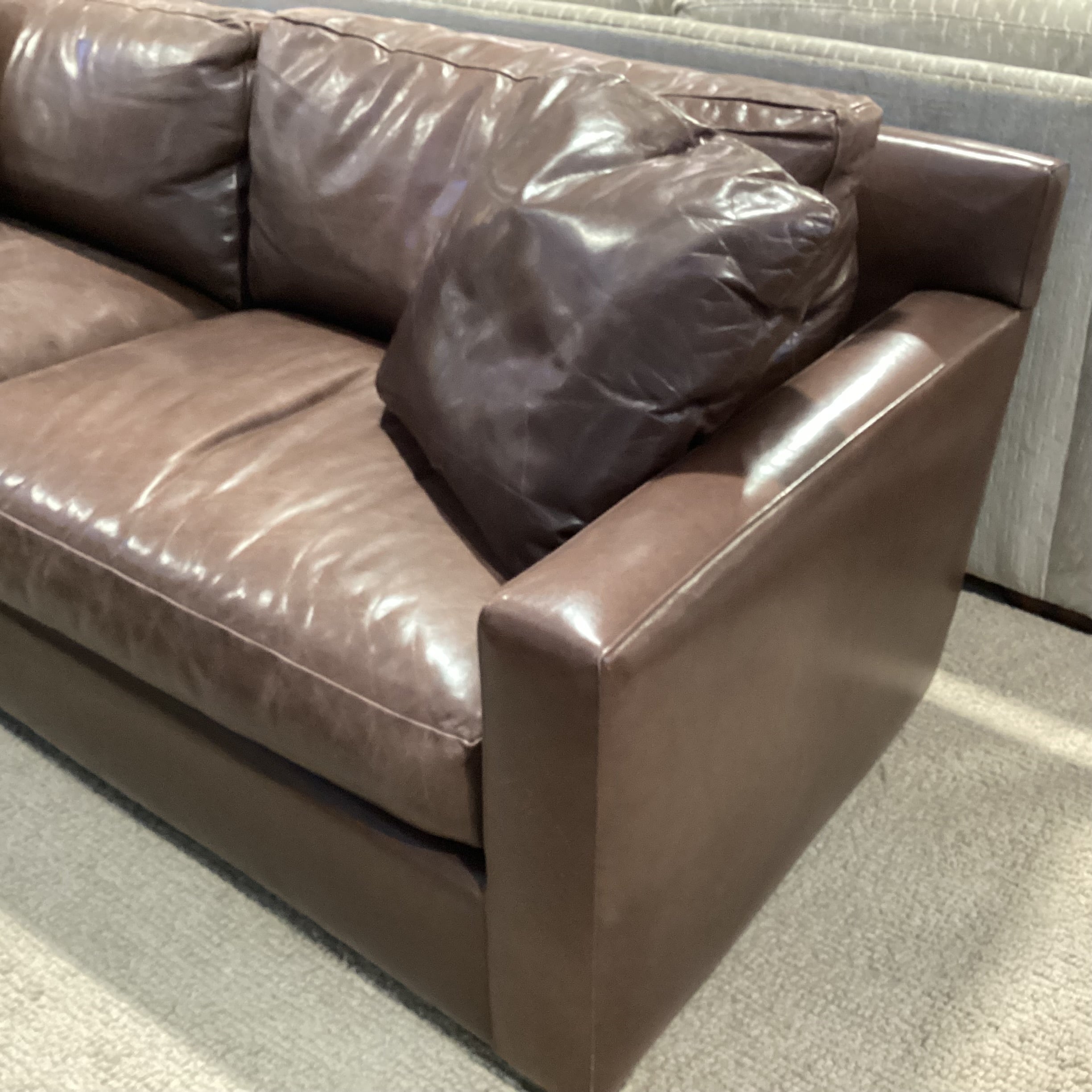 Baker Furniture Brown Leather Down Mix Track Arm with Accent Pillows Sofa 86"x 40"x 30"