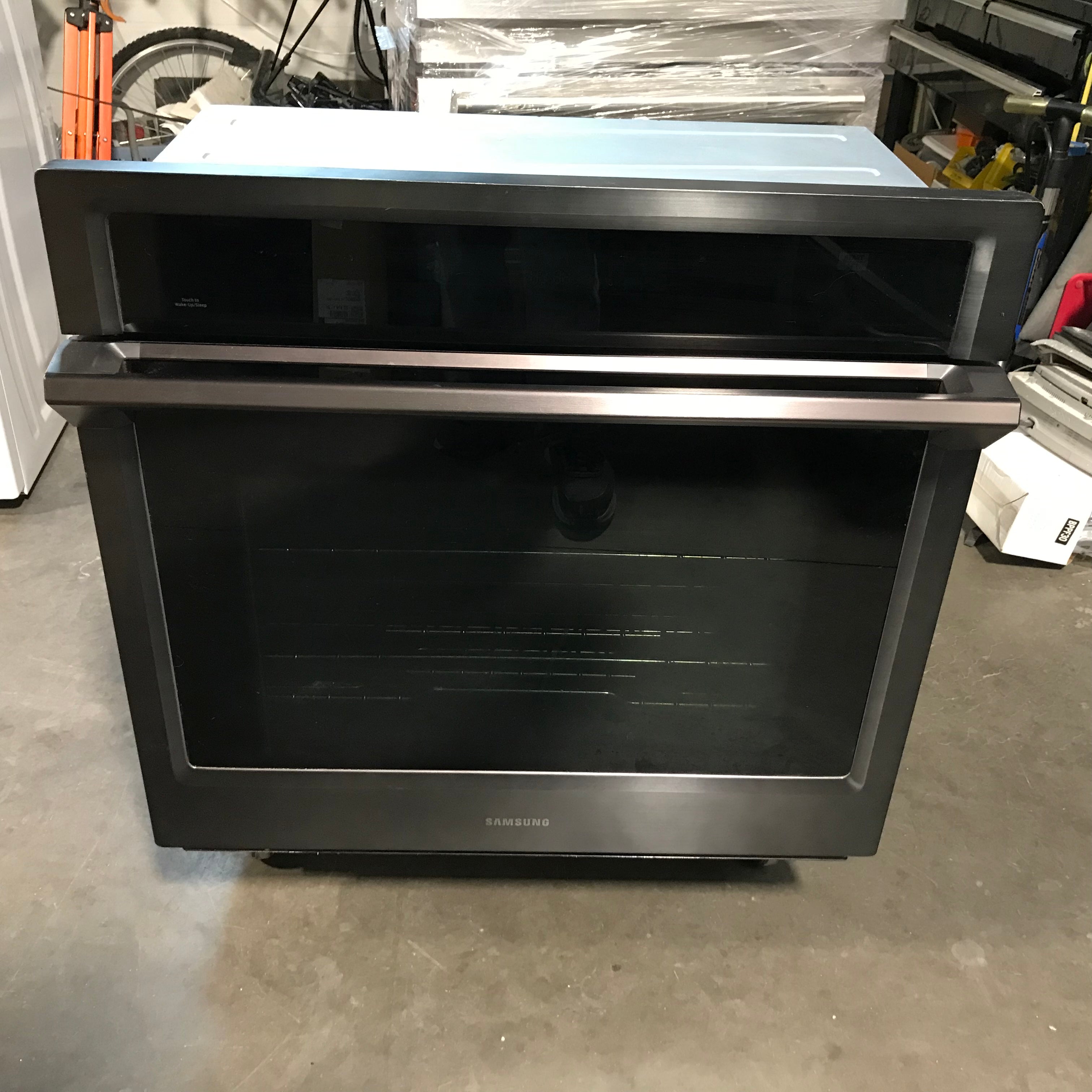 Samsung Matte Black Steel Single Electric Wall Oven 30"x 24"x 29"