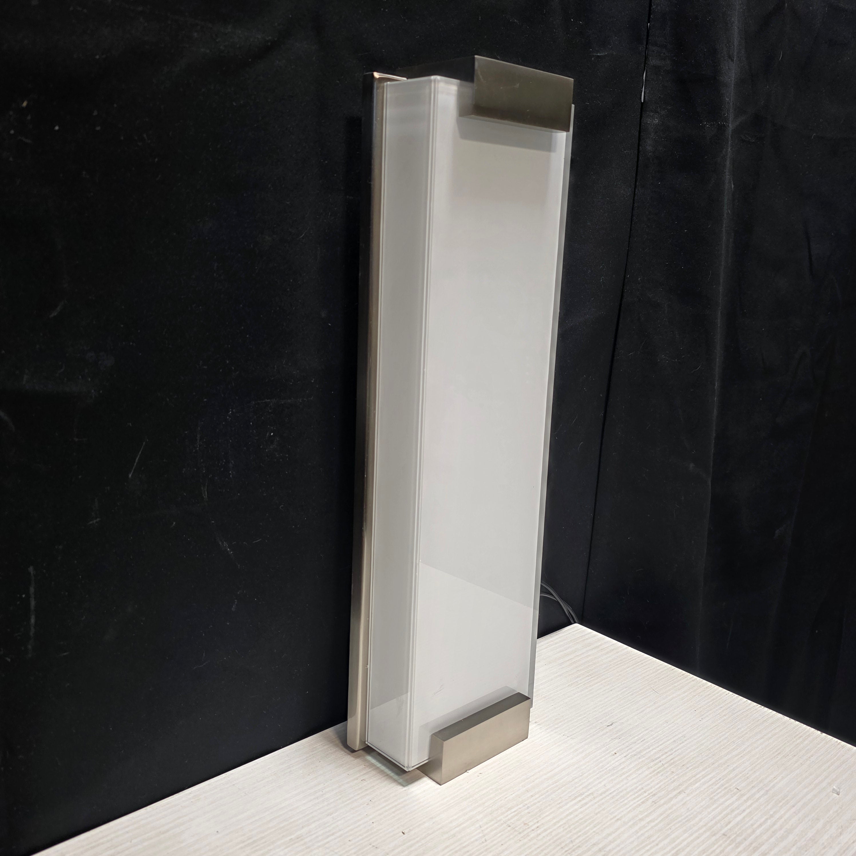 Modern Architectural LED Sconce 5.75"x2.25"x18"