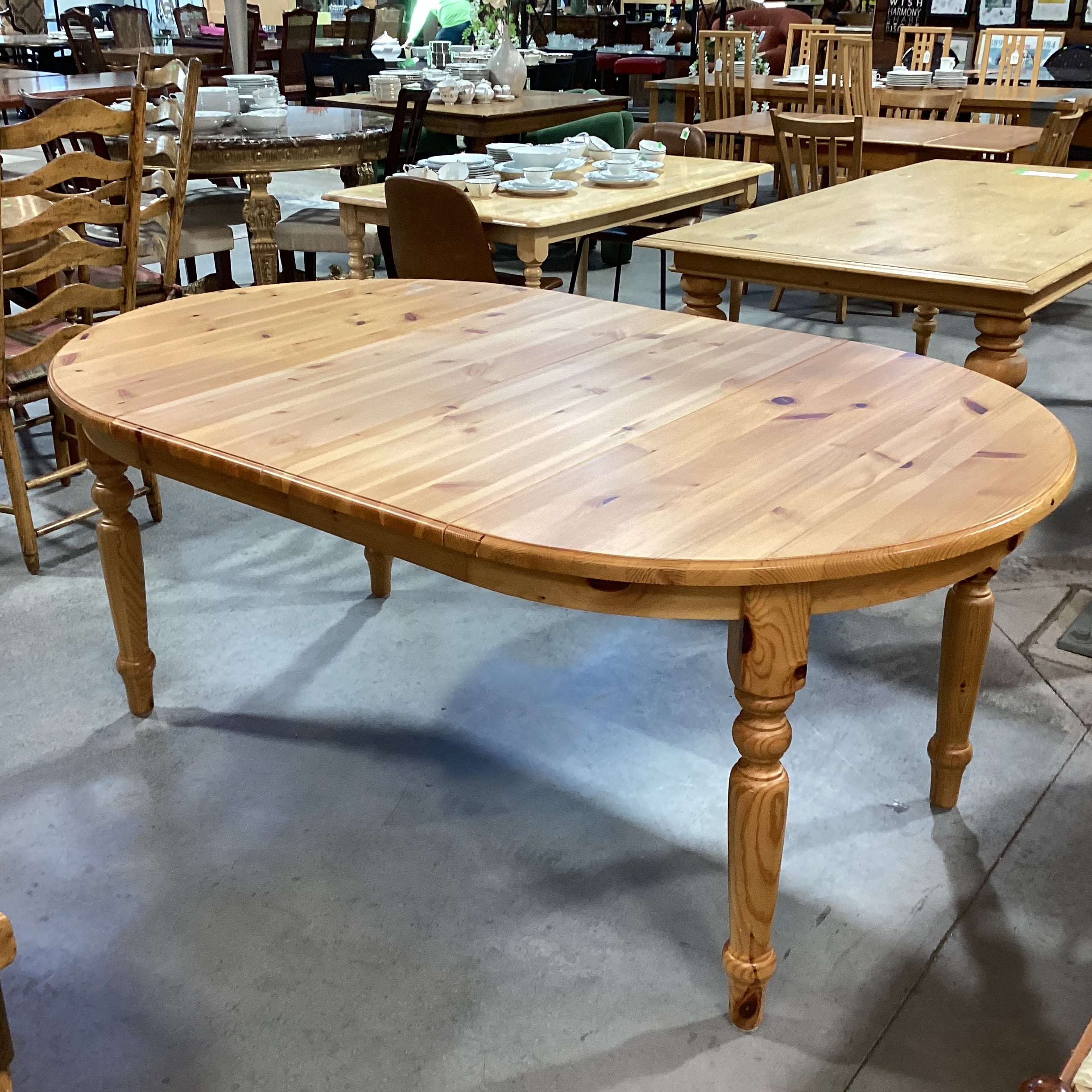 Natural Pine Round to Oval with 2 Leaves Dining Table 45" to 72.5"x 30"