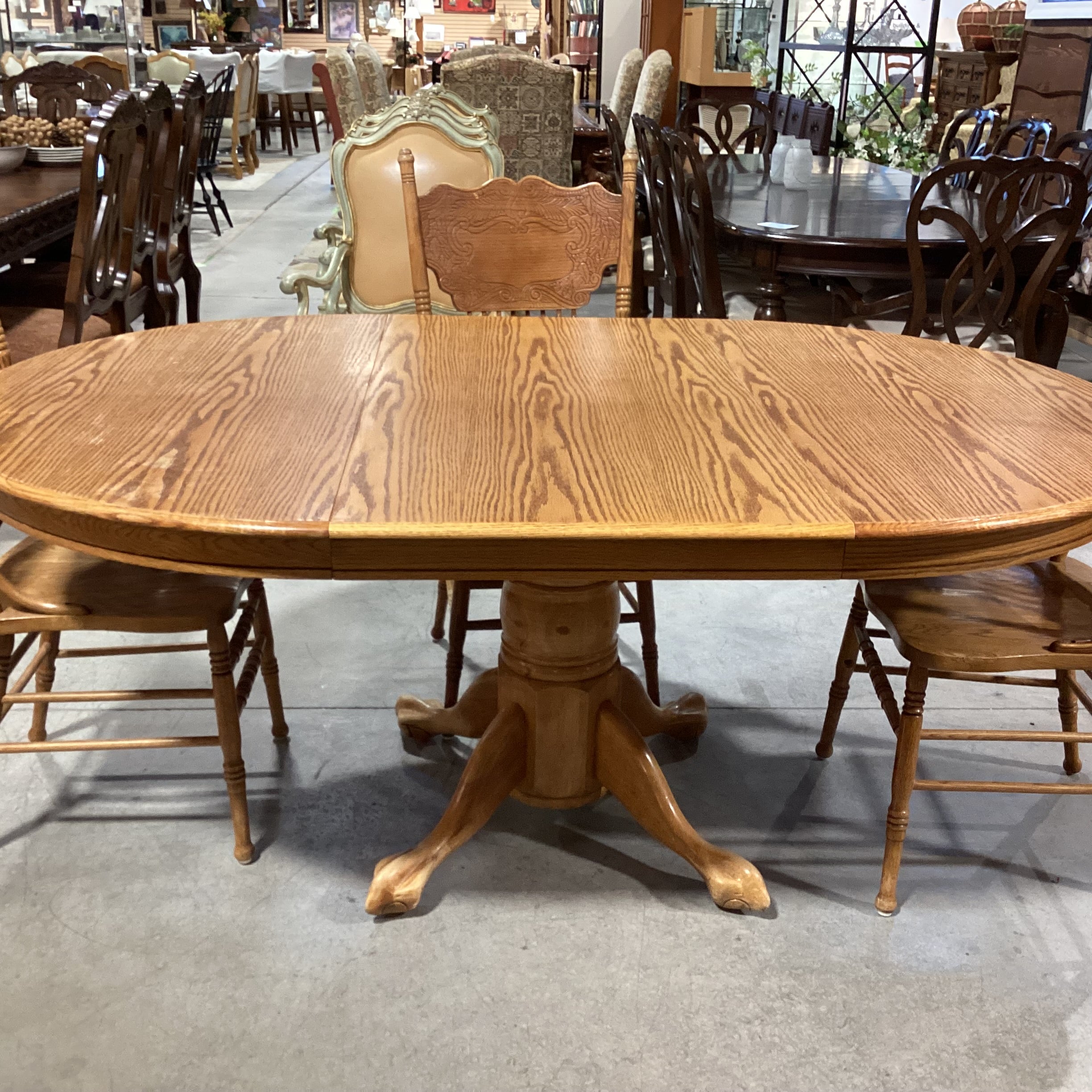 Round to Oval Vintage Oak 1 Leaf Table & 4 Pressed Oak Chairs Dining Set 48" to 72"x 48"x 30.5"