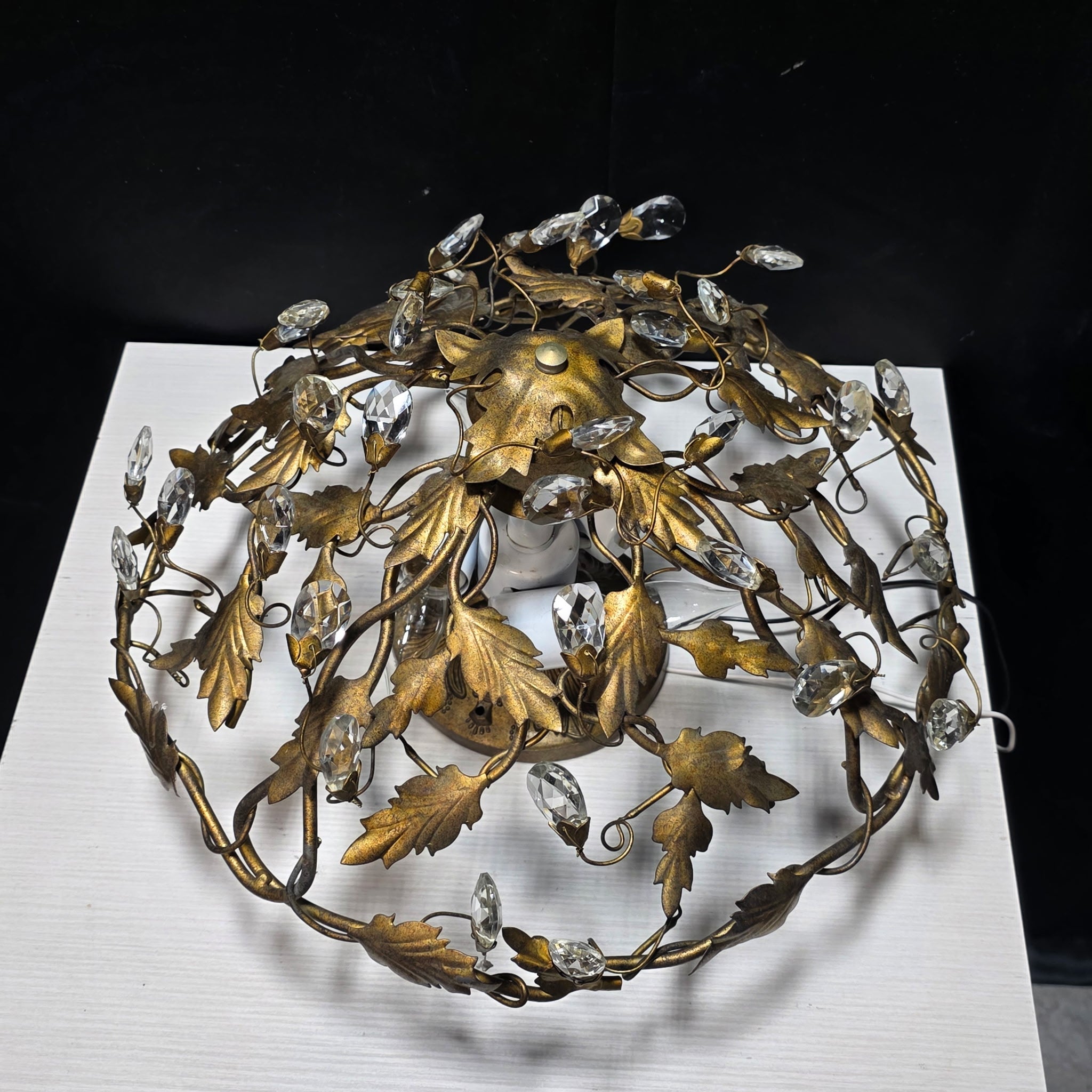 Floral Crystal Gold Leaf Light 17"x 10"