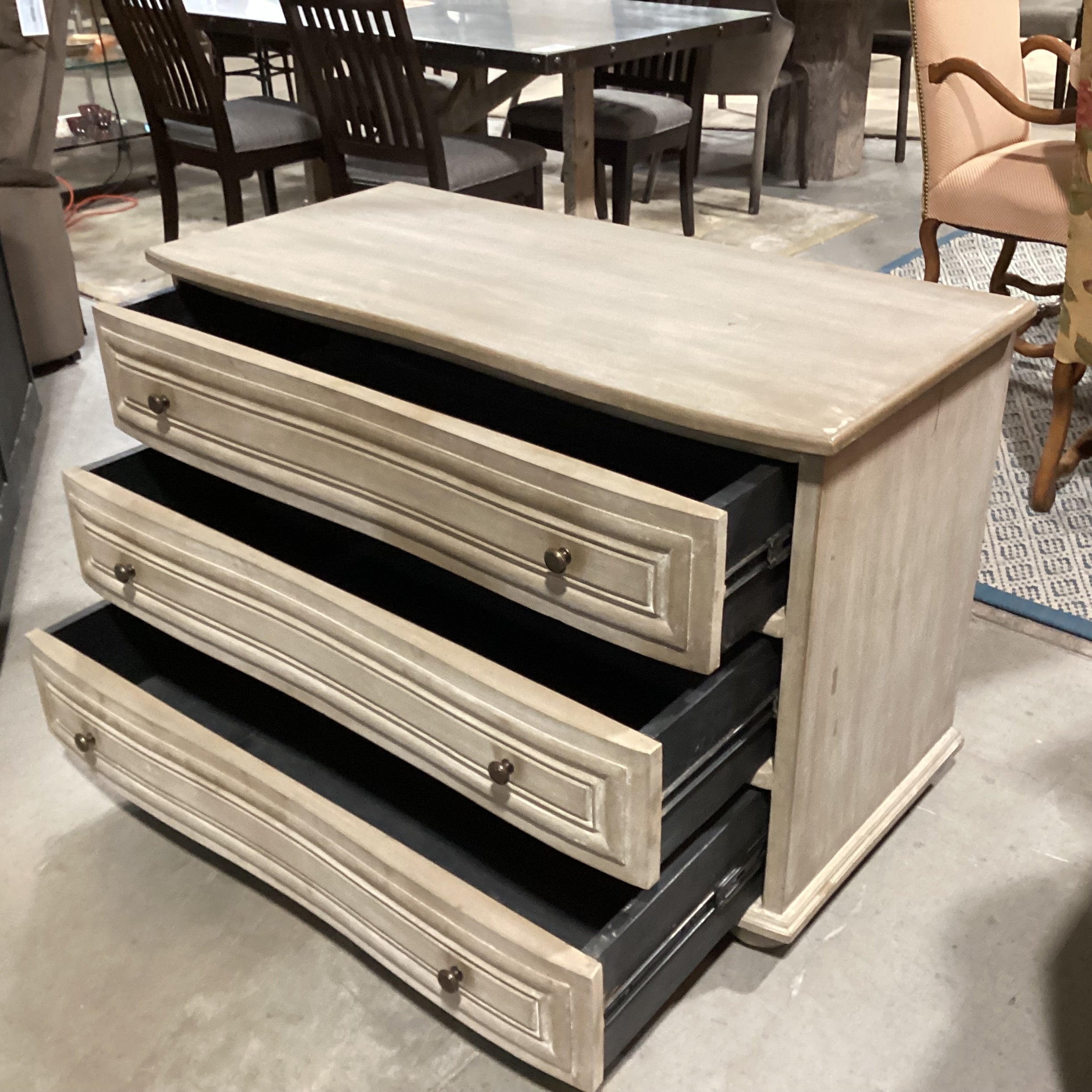 Noir Furniture Lauren Grey Wash Finish Curved Carved Front 3 Drawer Chest 45.5"x 22"x 30"