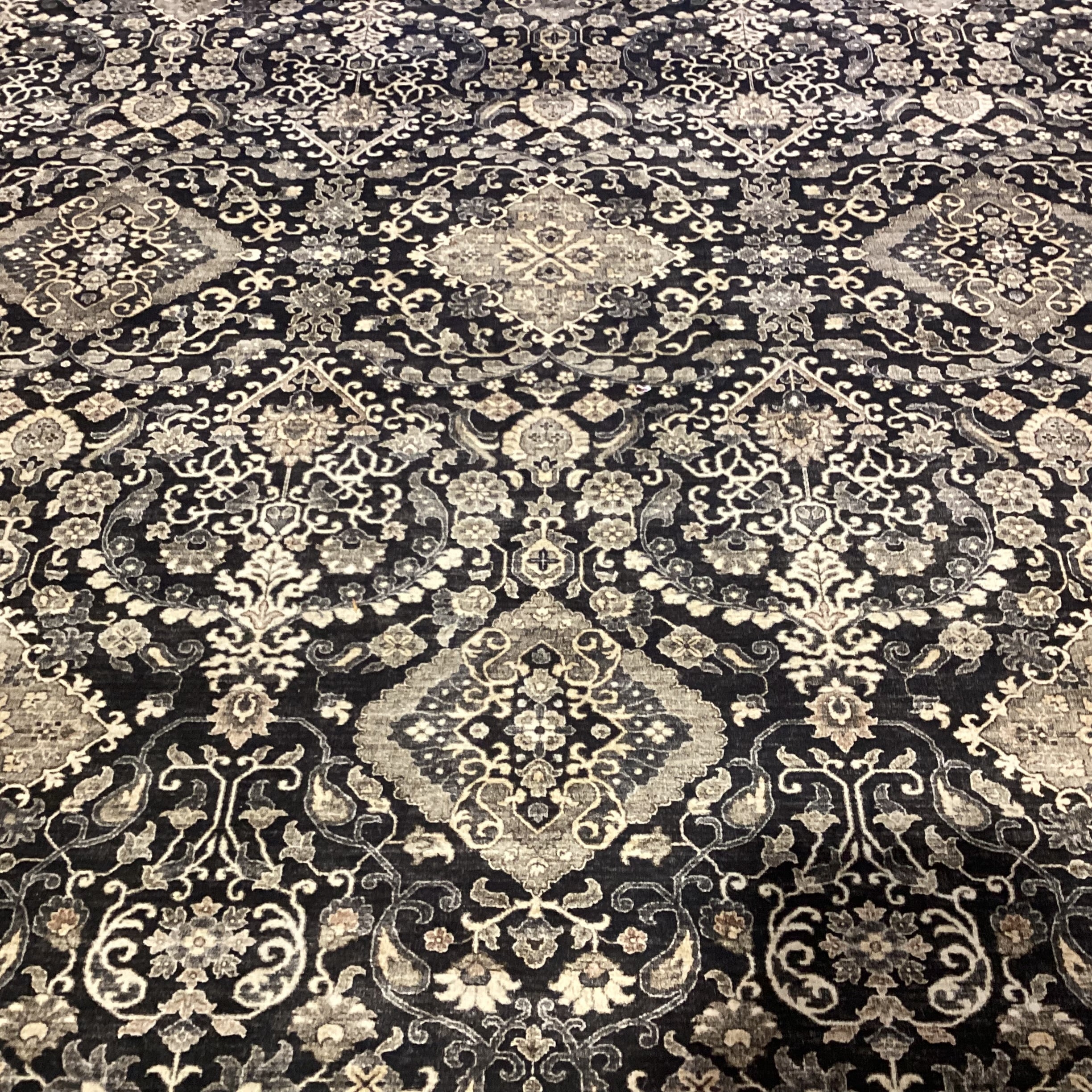 Charcoal & Cream Ornate Floral Rug 7'11''x 10'