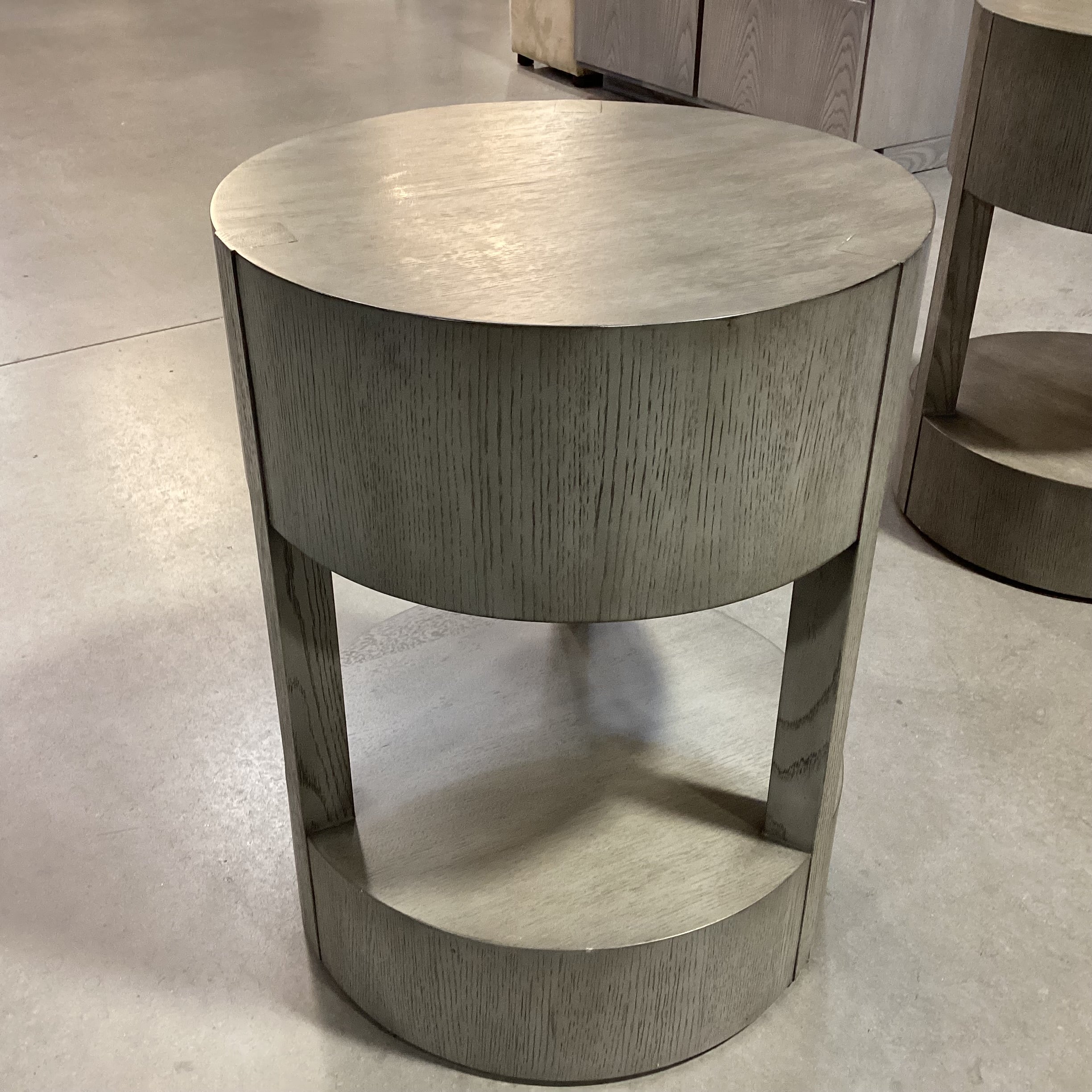 Bernhardt Interiors Calder Grey finished Wood Veneer 2 Tiered Round End Table 20.5" Diameter x 26.5"