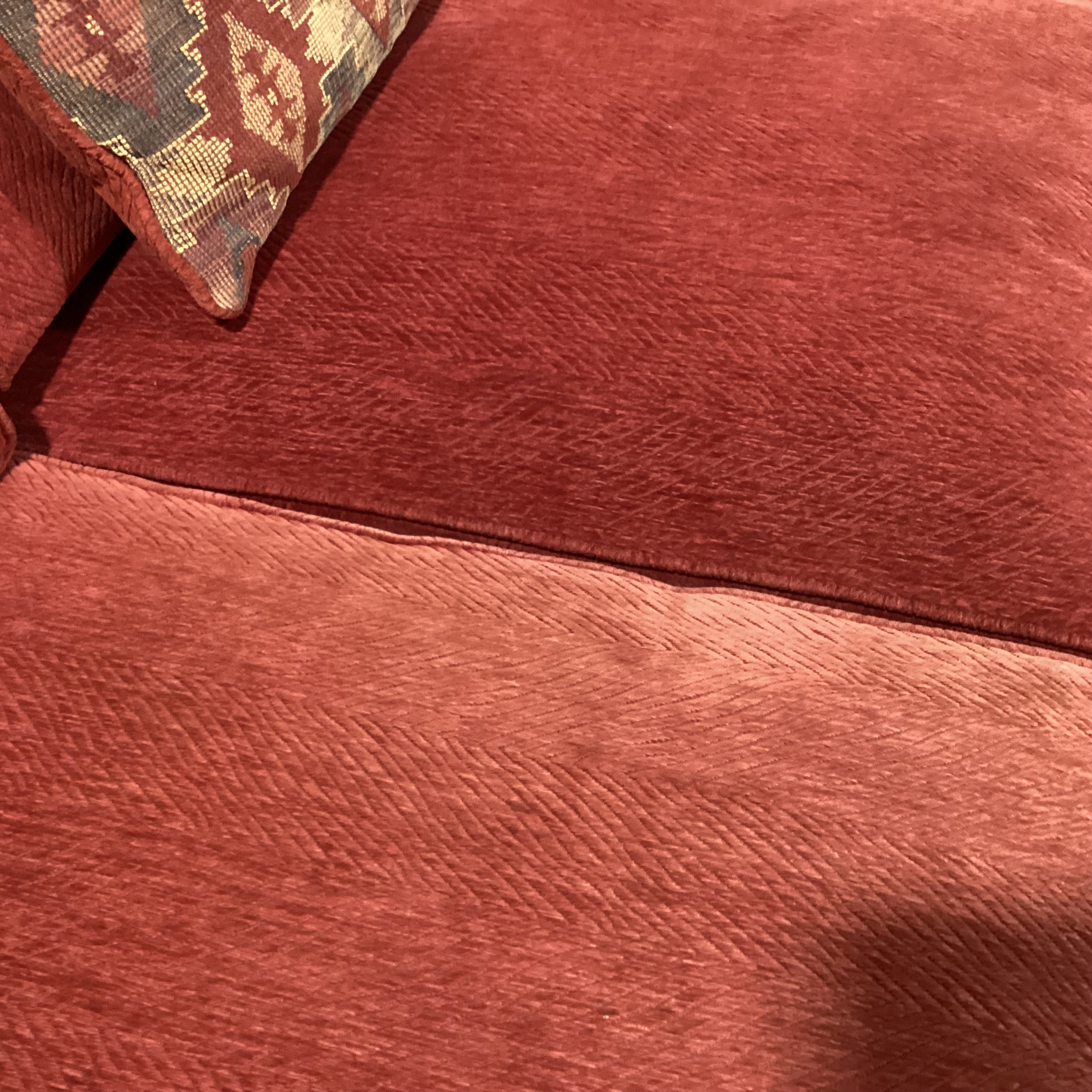 Henredon Custom Folio Collection Red Woven Chenille Sofa 91"x 40"x 29"