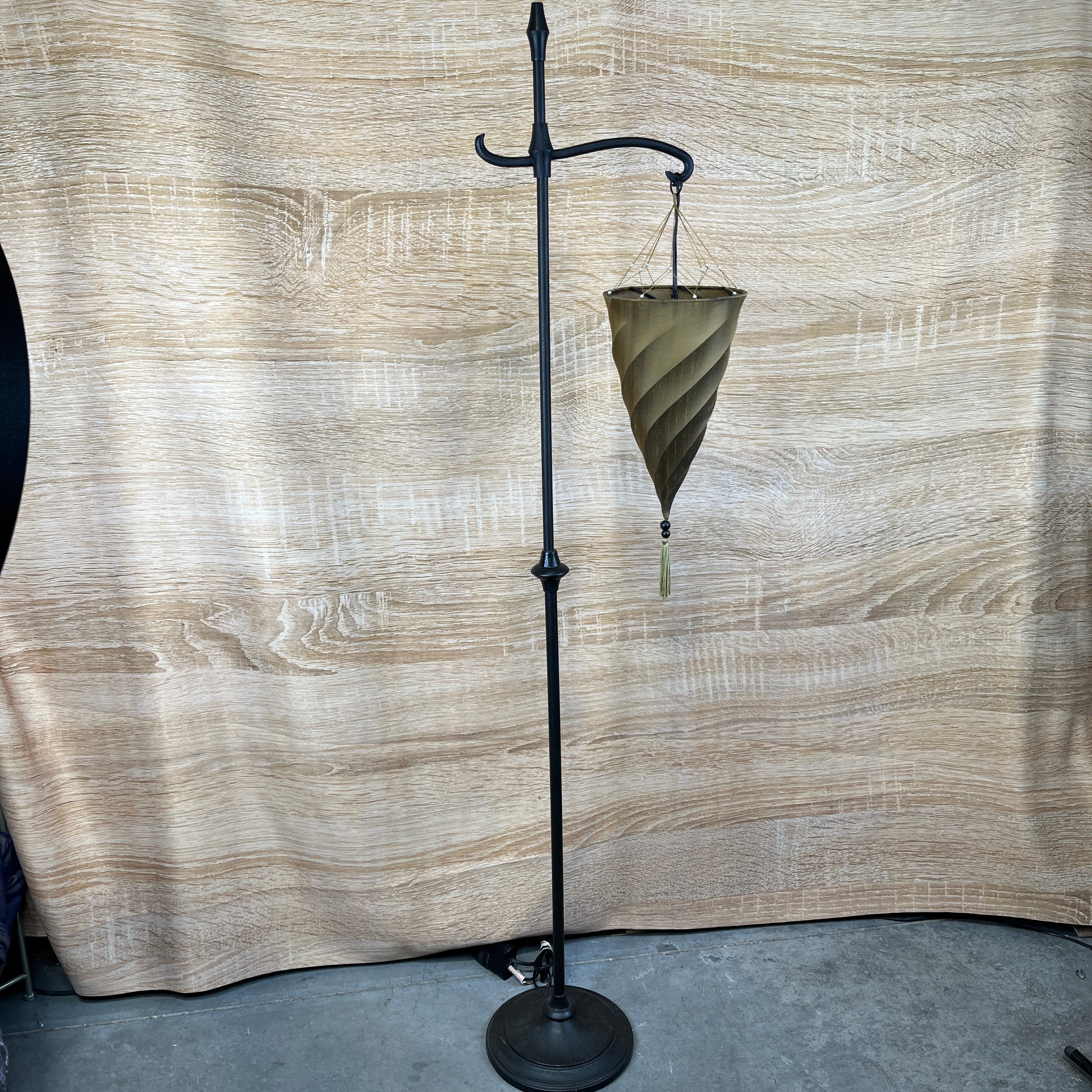 Pottery Barn Spiral Hanging Floor Lamp 11"x 62"
