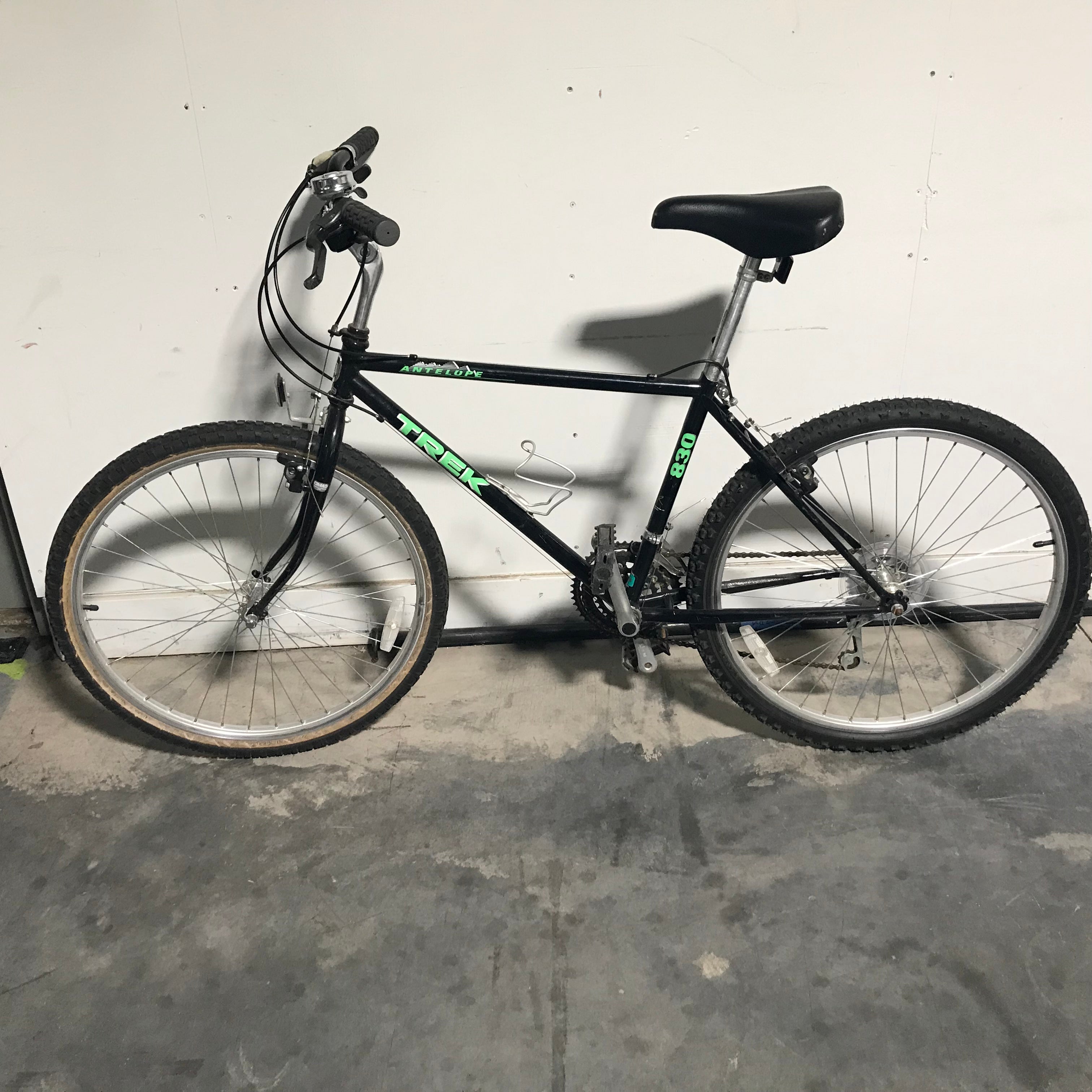 Trek Antelope Black 21 Speed HyBrid Bike
