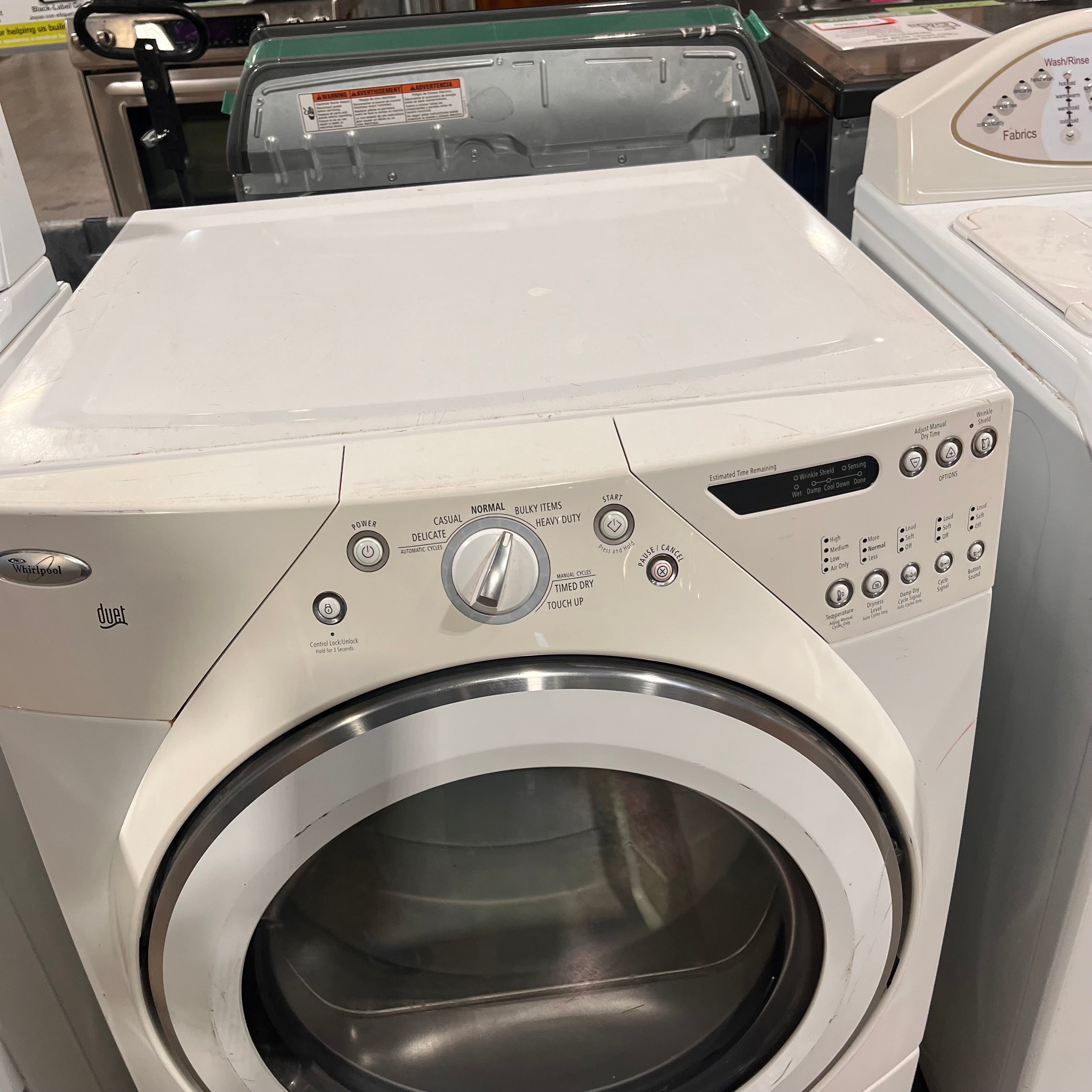 Whirlpool White Front Load Gas Dryer 27"x 30"x 37.5"