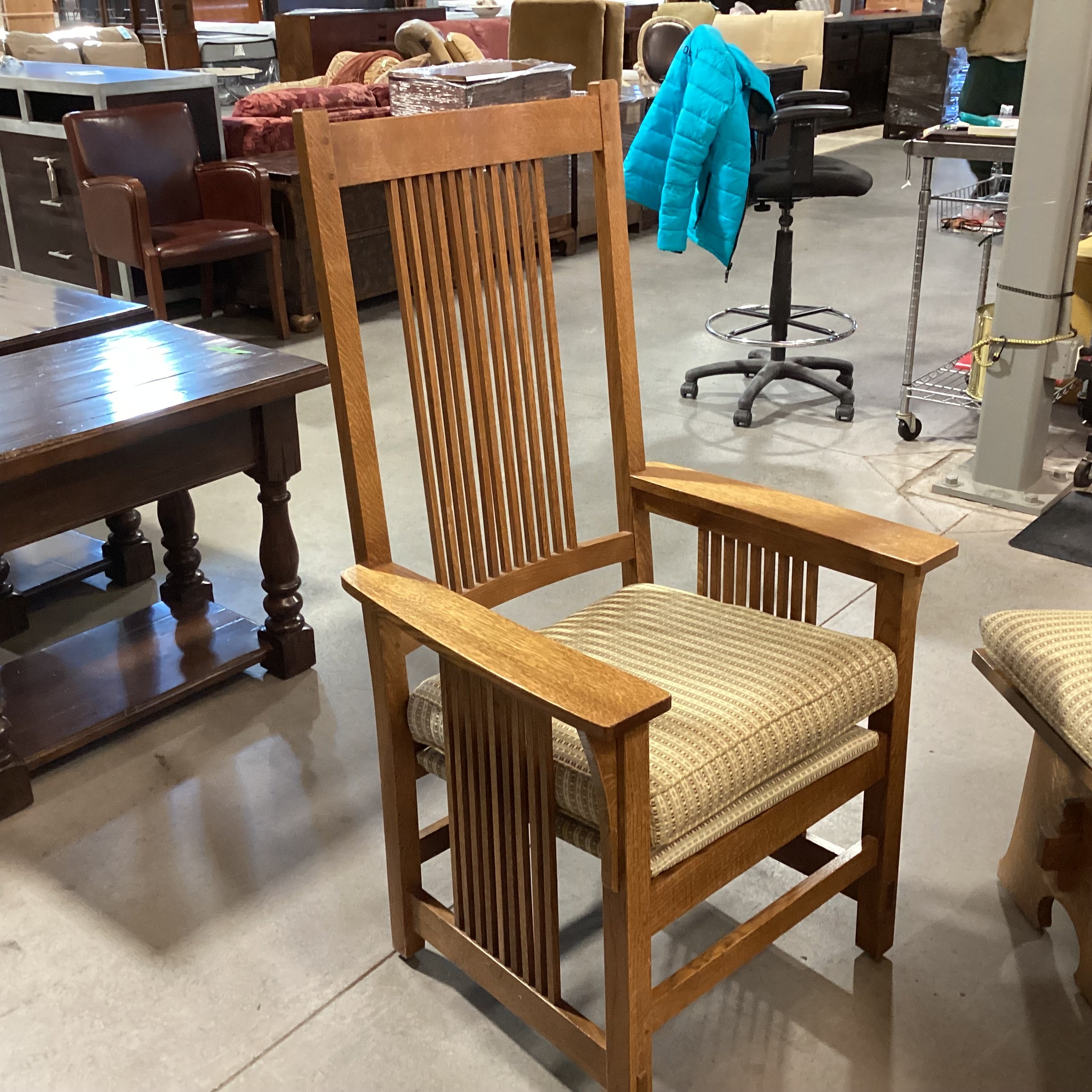 Stickley Mission Oak Table with 2 Arm Chairs & 2 Benches Dining Set 62"x 36"x 30"