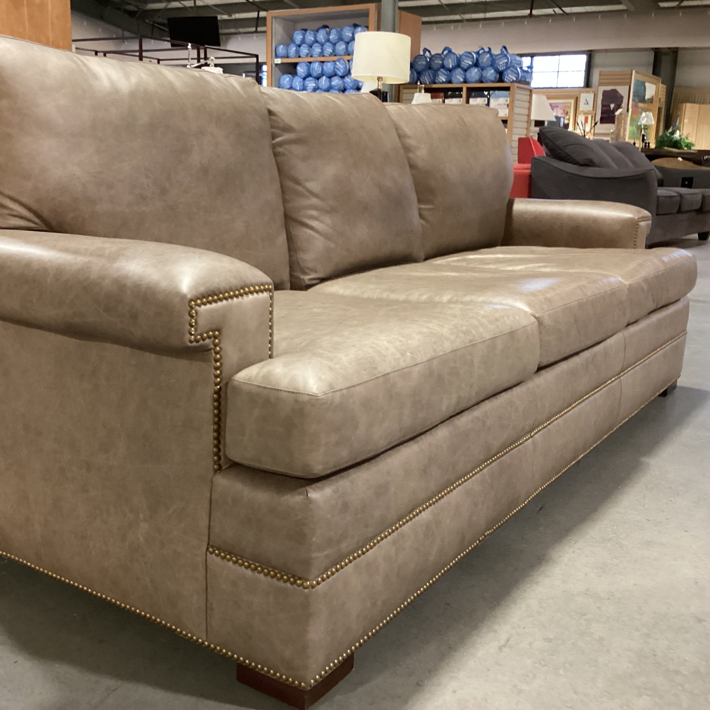 Hancock & Moore Chelsea Distressed Taupe Leather Nailhead Key Style Arm Sofa 92"x 42"