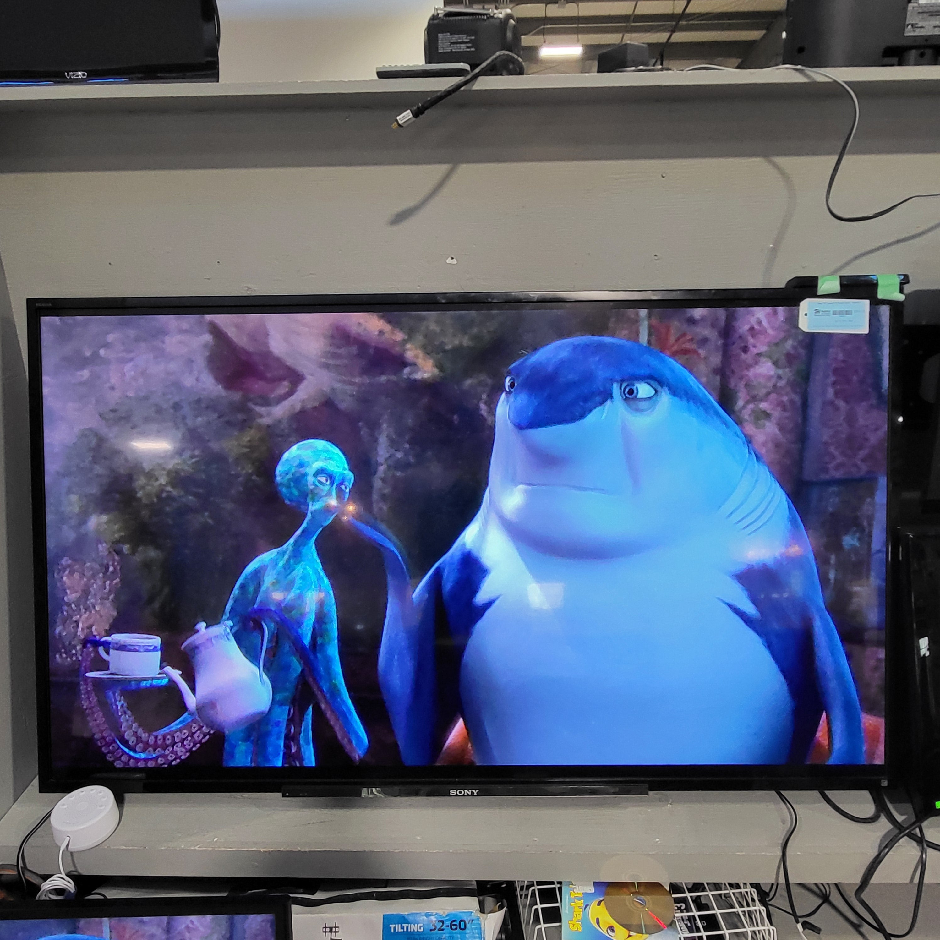Sony 70" Smart TV Model: KDL- 70R550A