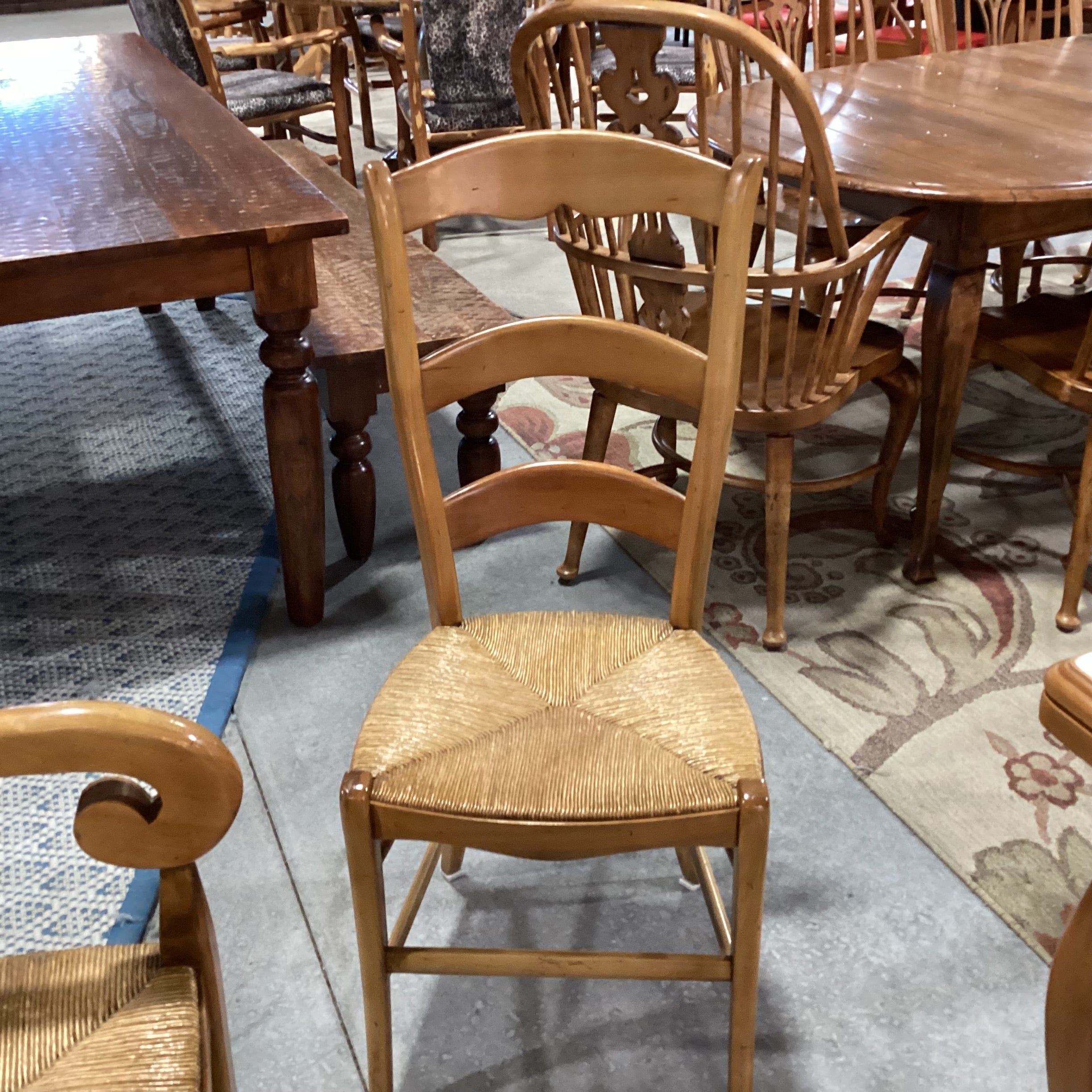 Light Finish Carved Wood End Extend Leaves Table & 6 Chairs Dining Set 72" to 111"x 43"x 30"
