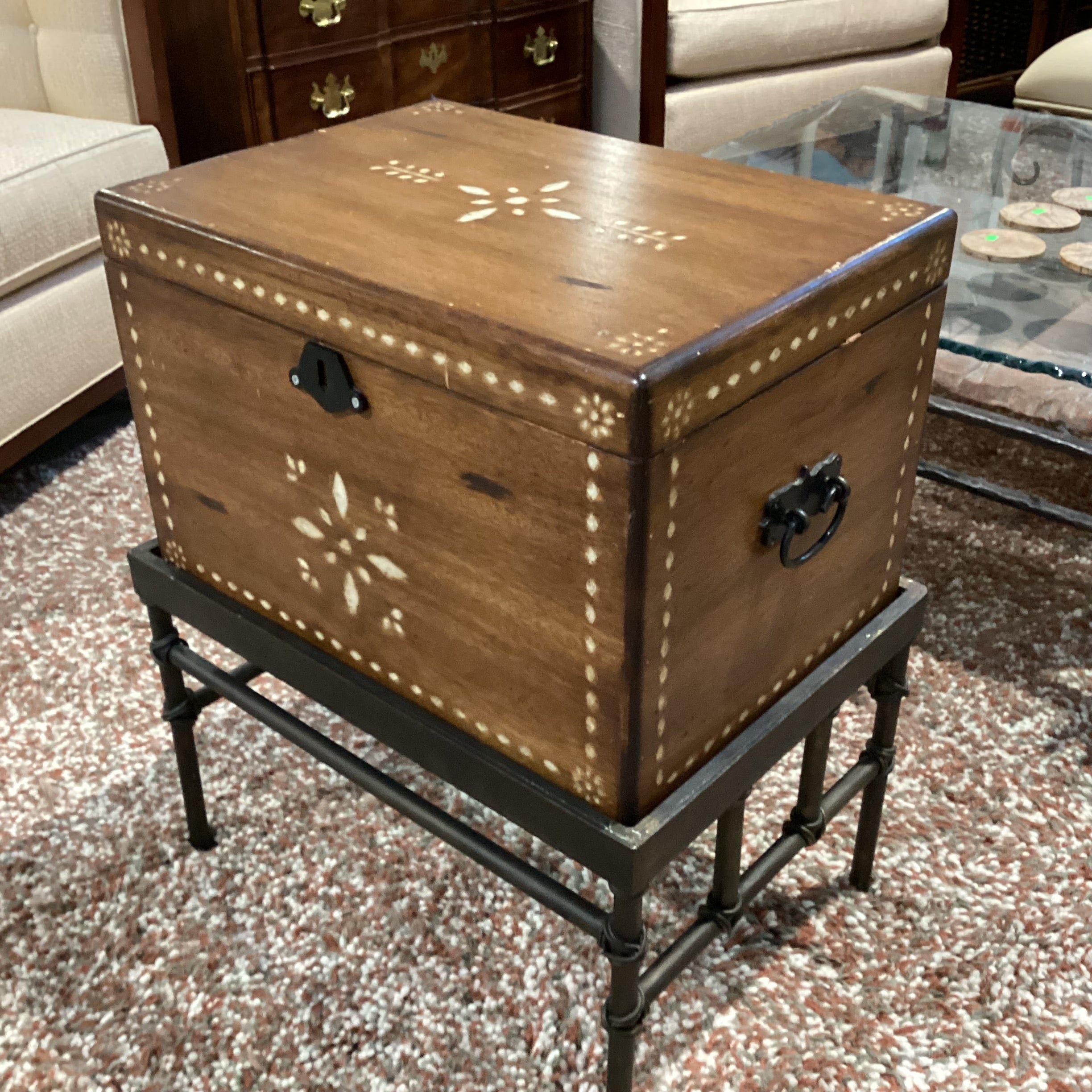 Carved Wood with Shell Like Embellish Compartment & Tray Storage with Iron Stand Trunk 22.5"x 16"x 27.5"