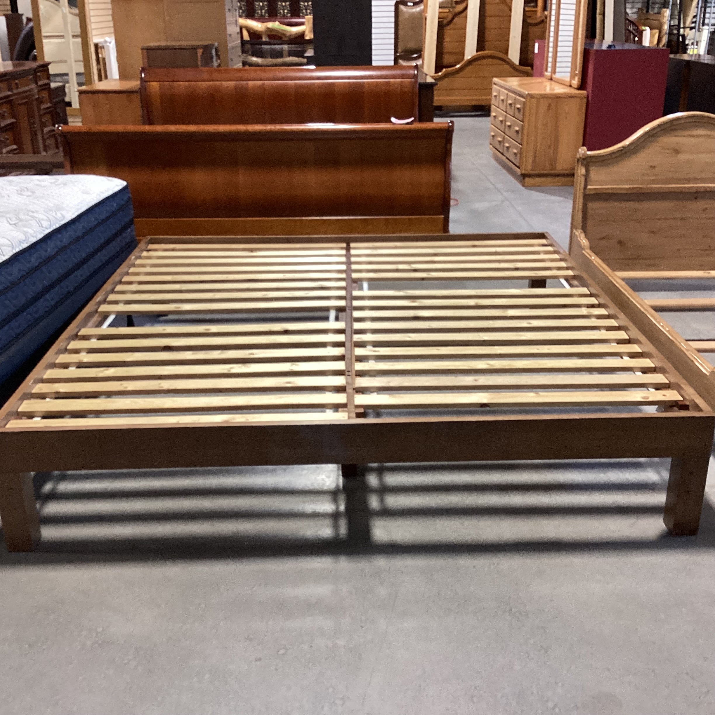 King Wood Platform Bed Set 78"x 82"x 15"