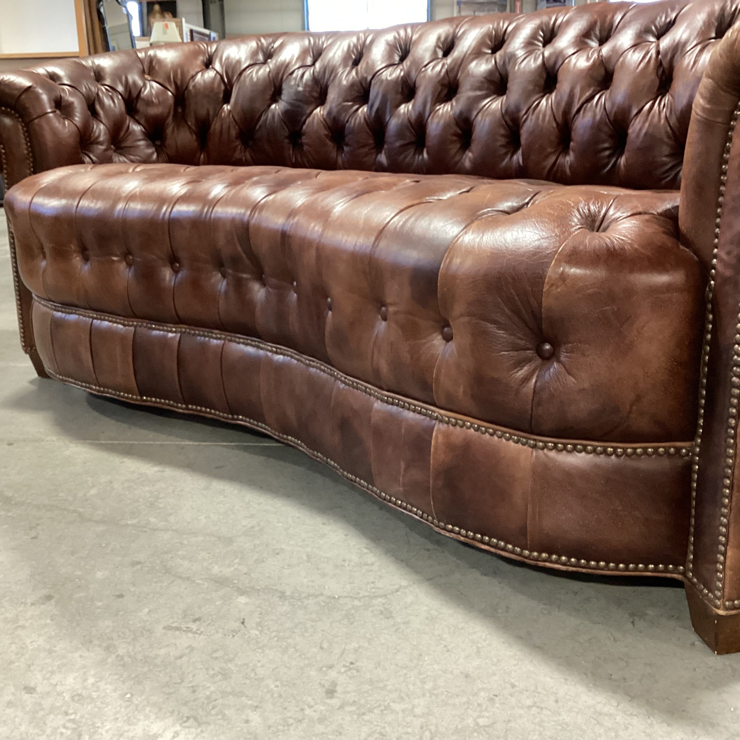 Henredon Rolled Arm English Style Button Tufted Leather Nailhead Sofa 87"x 44"x 33"