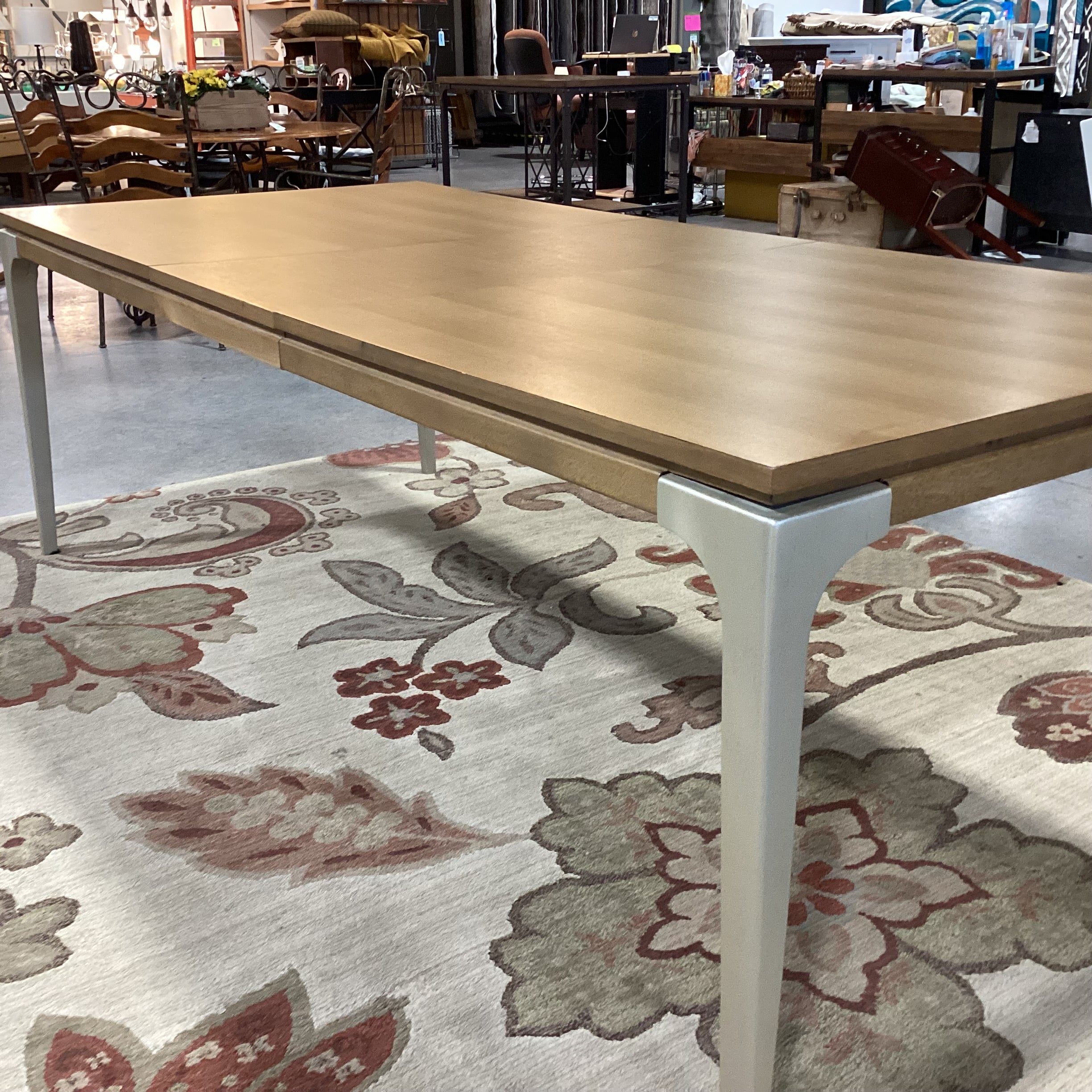 Legacy Classic Furniture Light Finish Oak Veneer Gold Tone Metal 1 Leaf Dining Table 72" to 90"x 40"x 30"