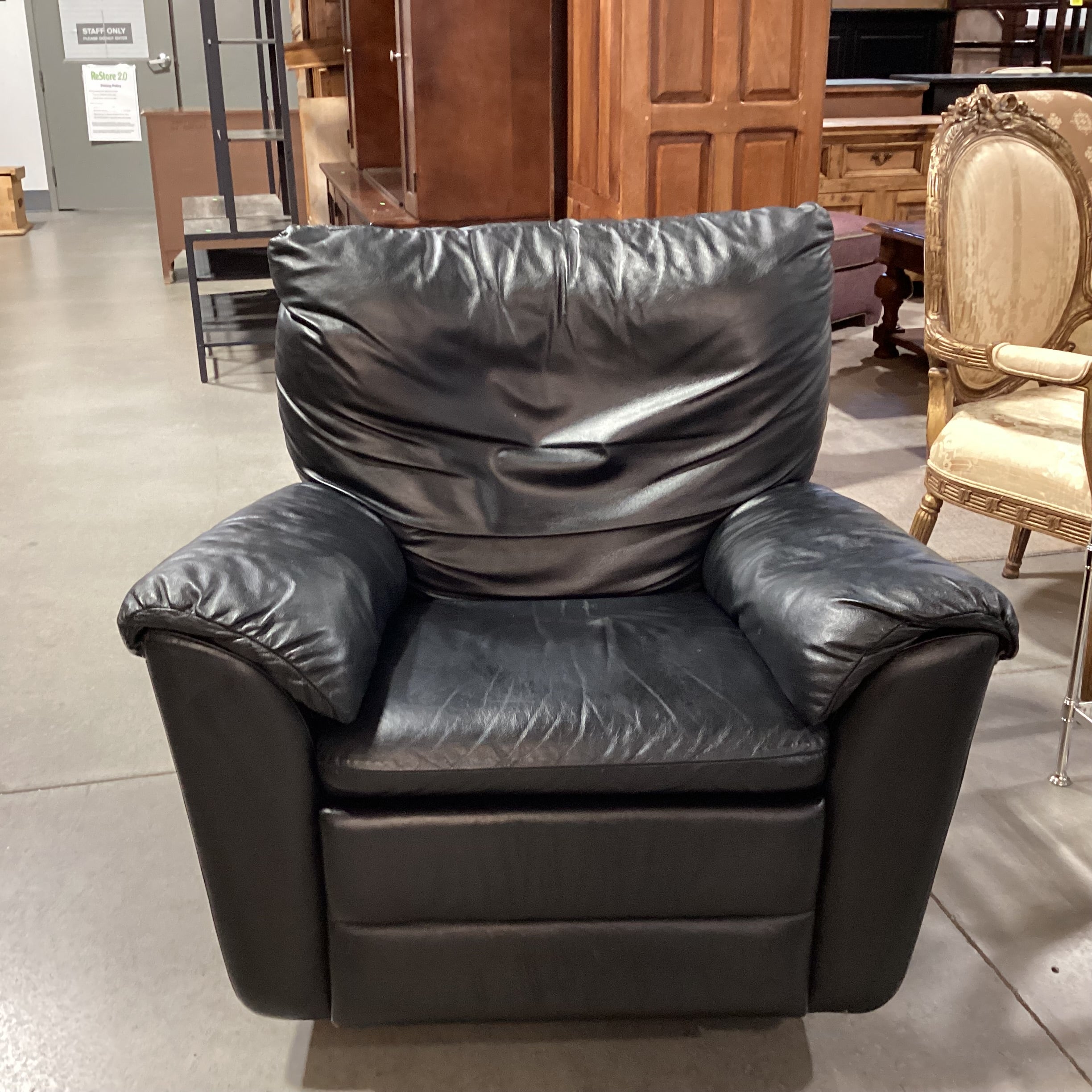 Vintage Italian Black Leather Swivel Rock Recliner Chair 39"x 34"x 67"x 37"