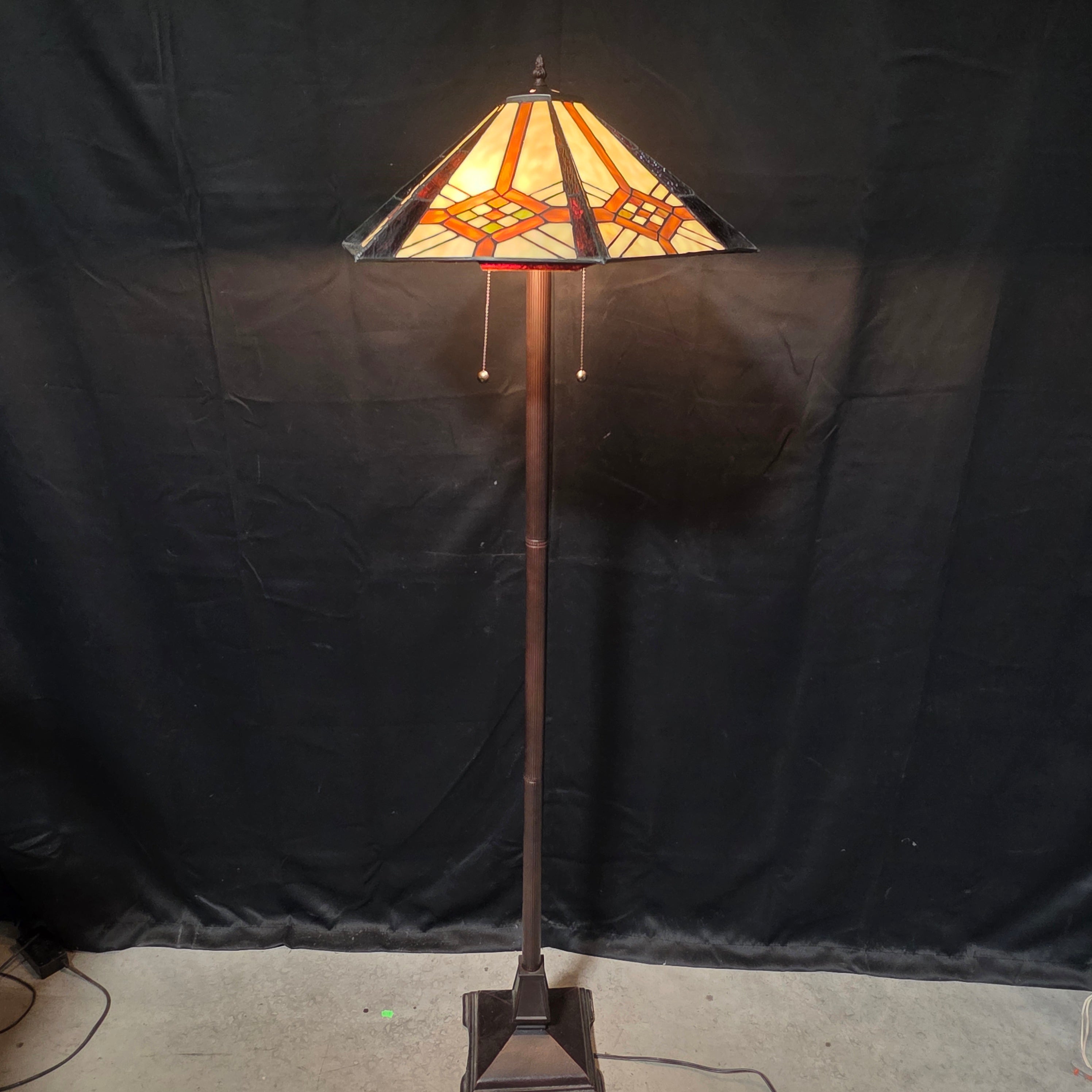 Meyda Lighting Tiffany Style Floor Lamp 21" D x 63"