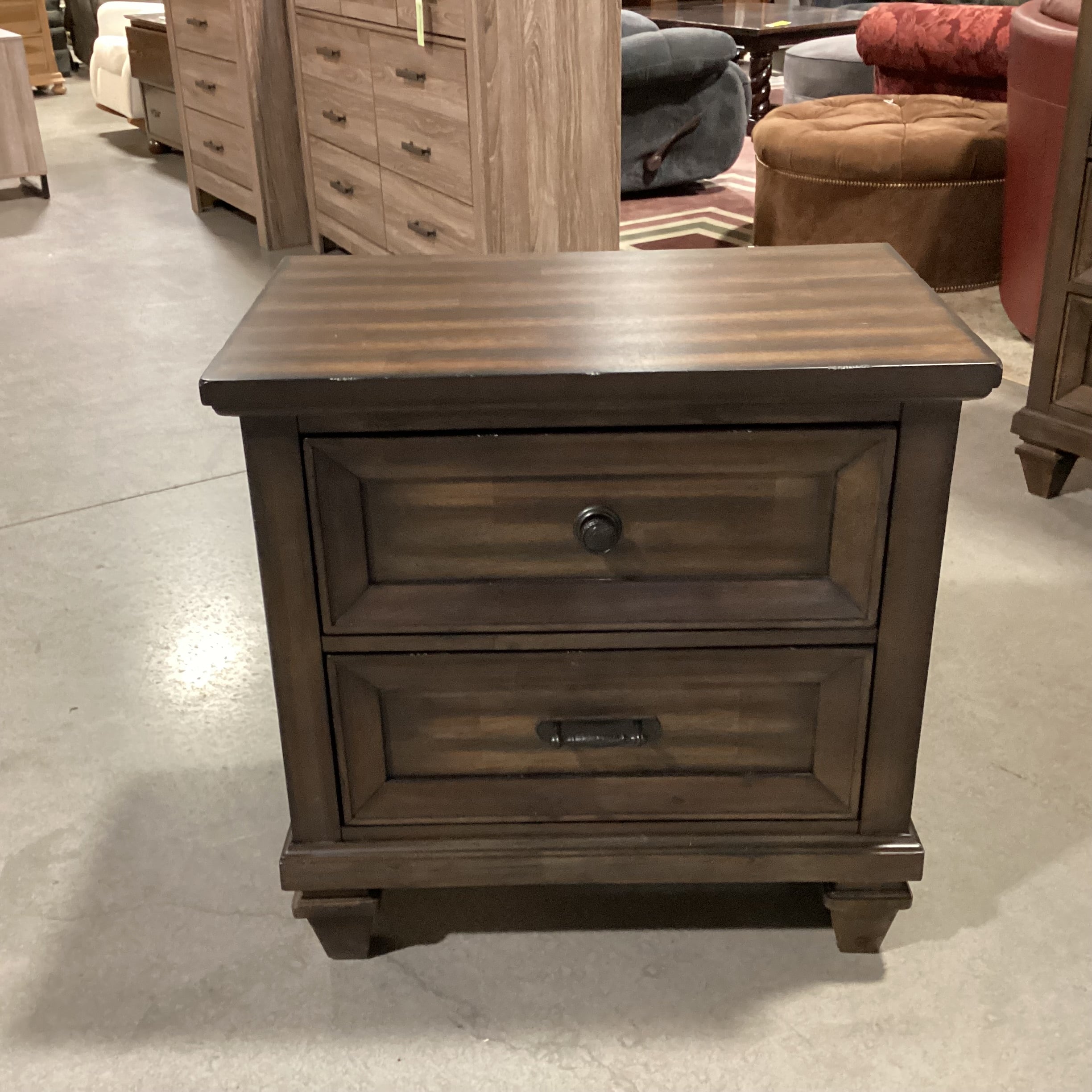 New Classic Furniture Sevilla Dark Finish Walnut 2 Drawer Nightstand 29"x 29"x 18"