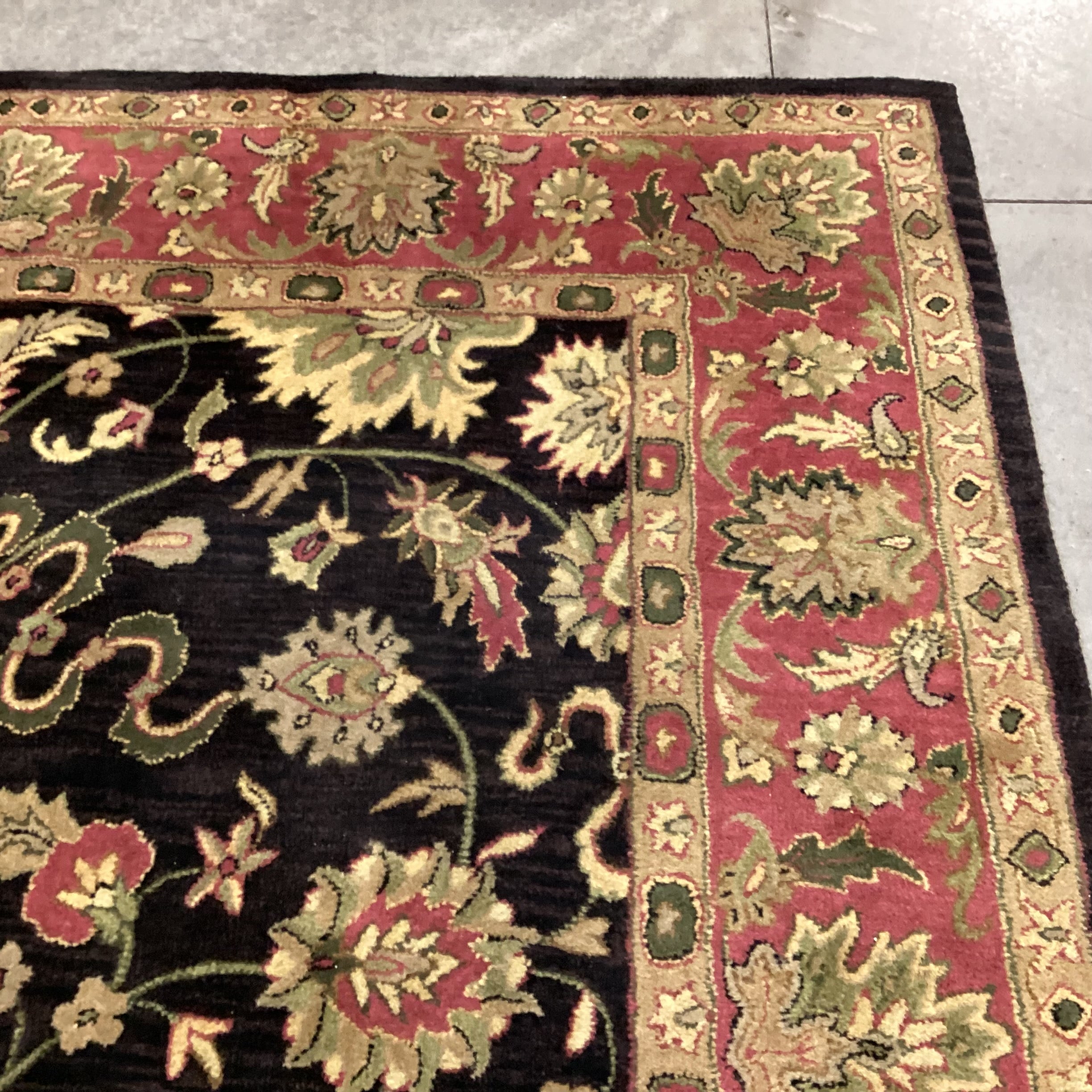 Black Gold & Red Floral Wool Rug 7'10"x 10'11"
