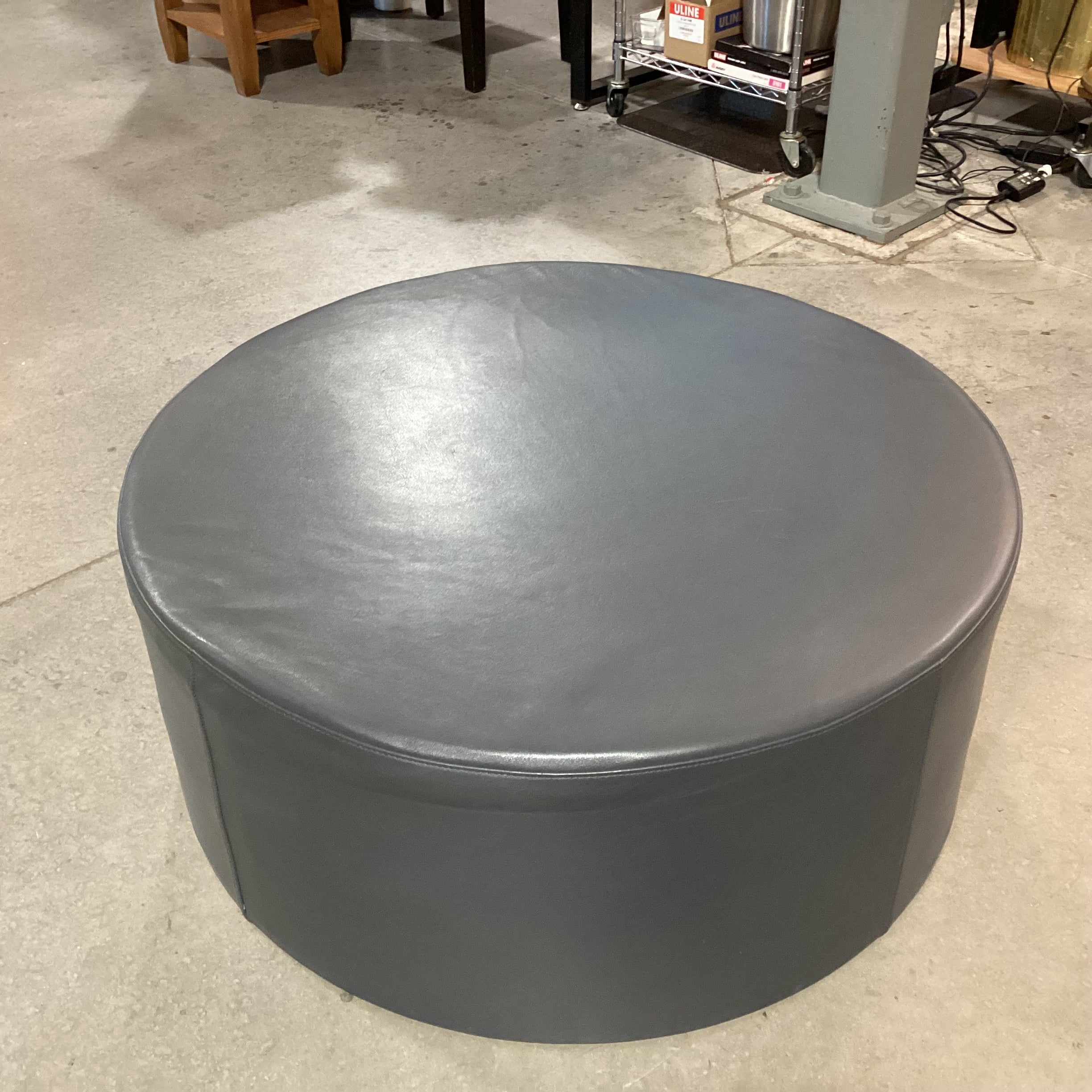 American Leather Room & Board Round Grey Leather Large Ottoman 36" Diameter x 16"