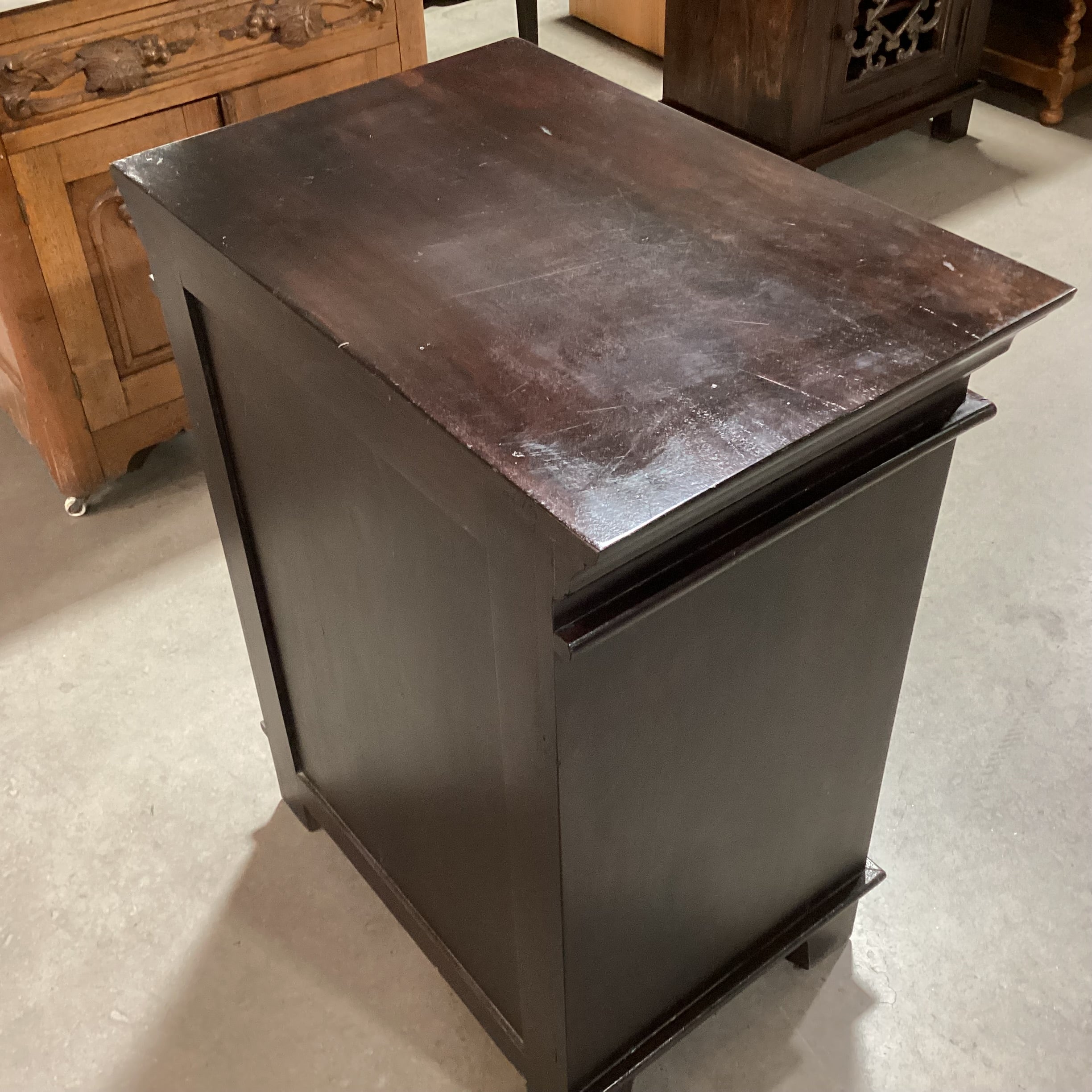Dark Finish Solid Fruitwood & Iron Detail 1 Door 1 Drawer Nightstand 24"x 16"x 30"