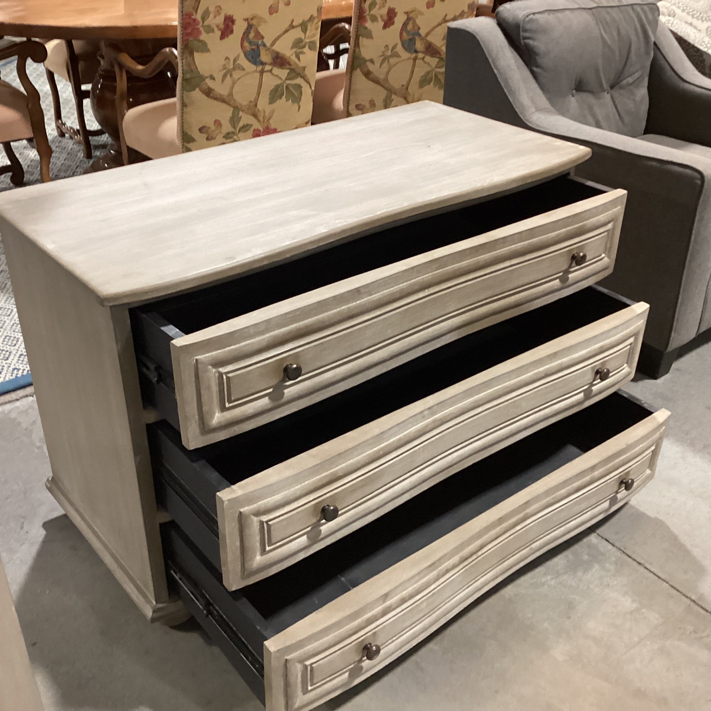 Noir Furniture Lauren Grey Wash Finish Curved Carved Front 3 Drawer Chest 45.5"x 22"x 30"