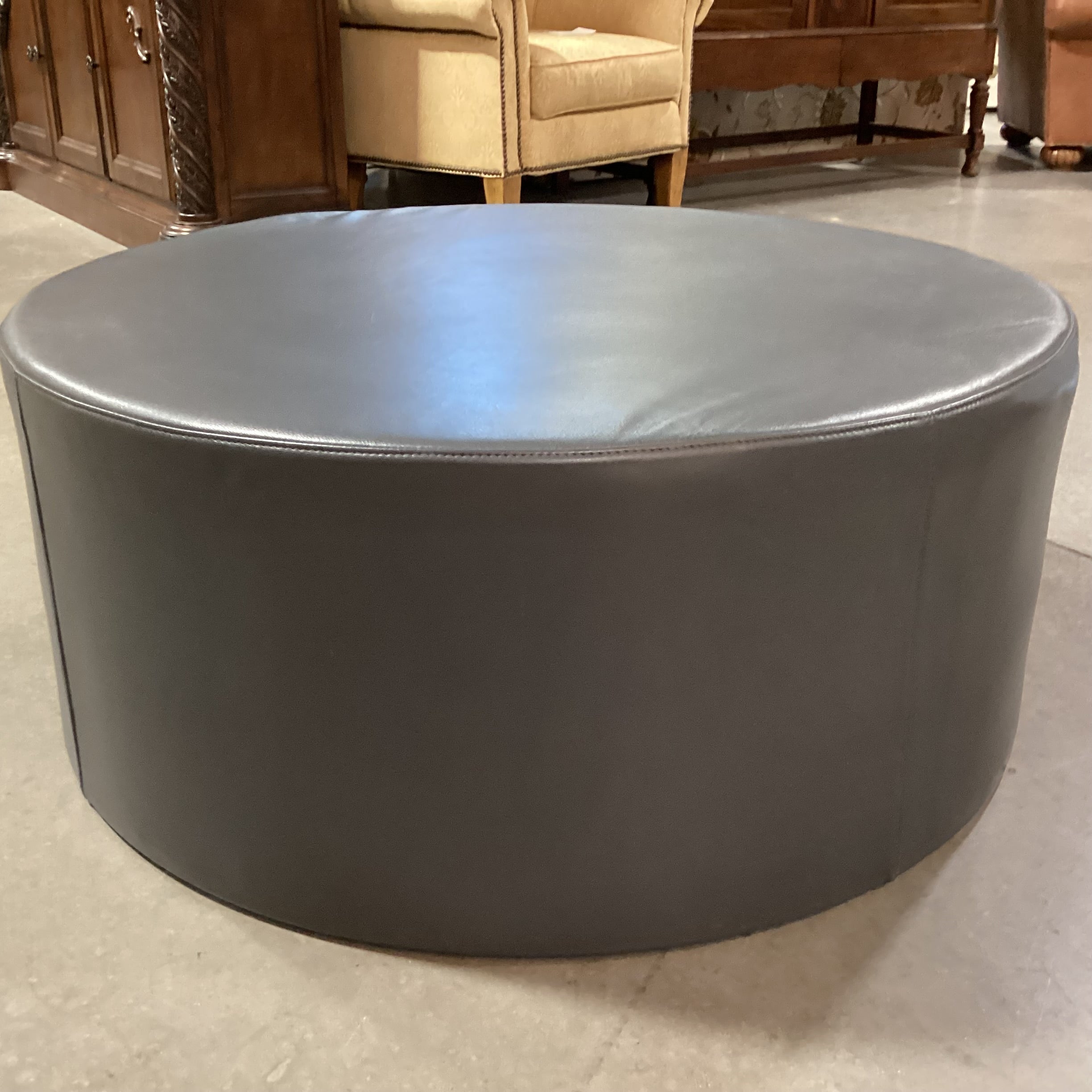 American Leather Room & Board Round Grey Leather Large Ottoman 36" Diameter x 16"