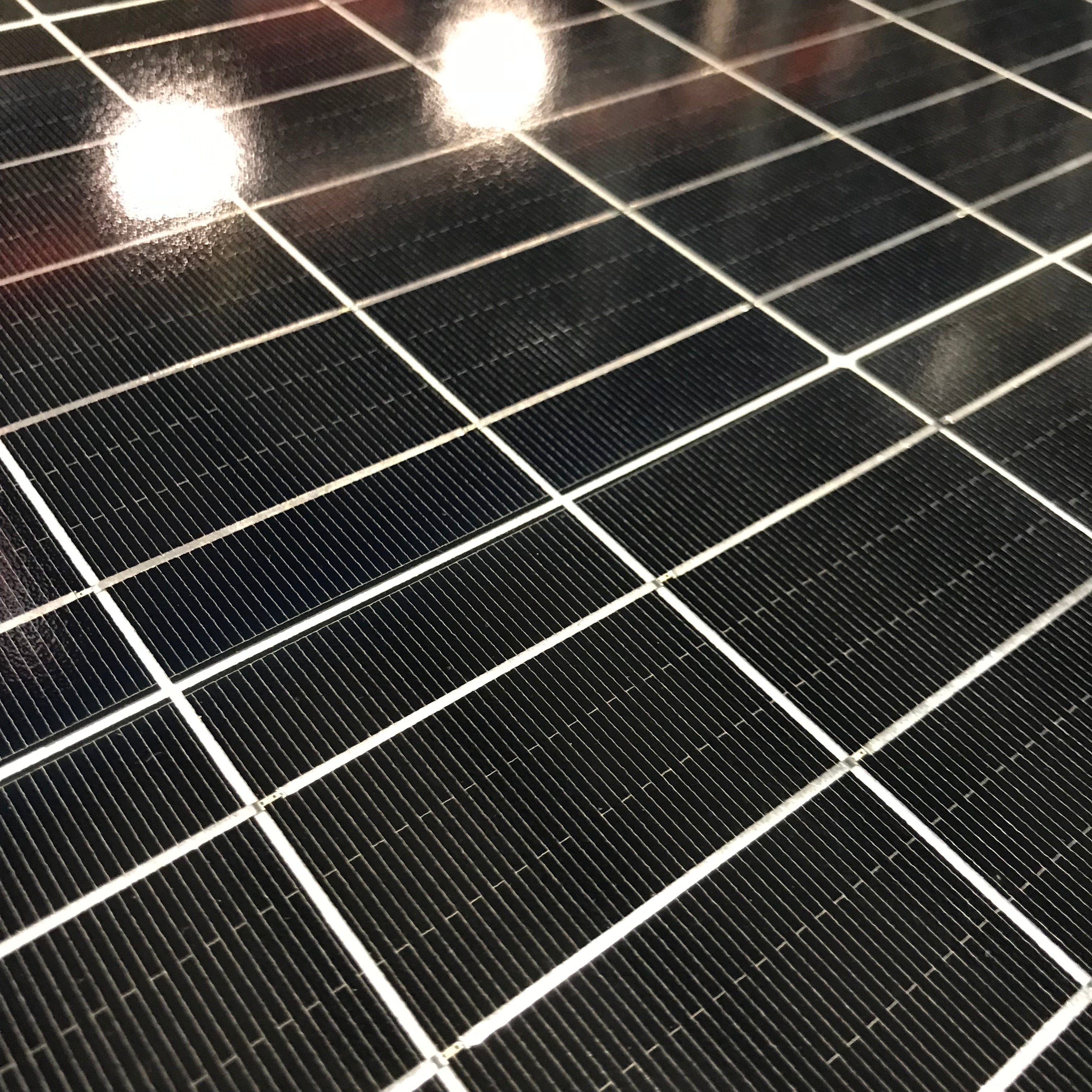 Lion Energy 100W 12V Portable Solar Panel