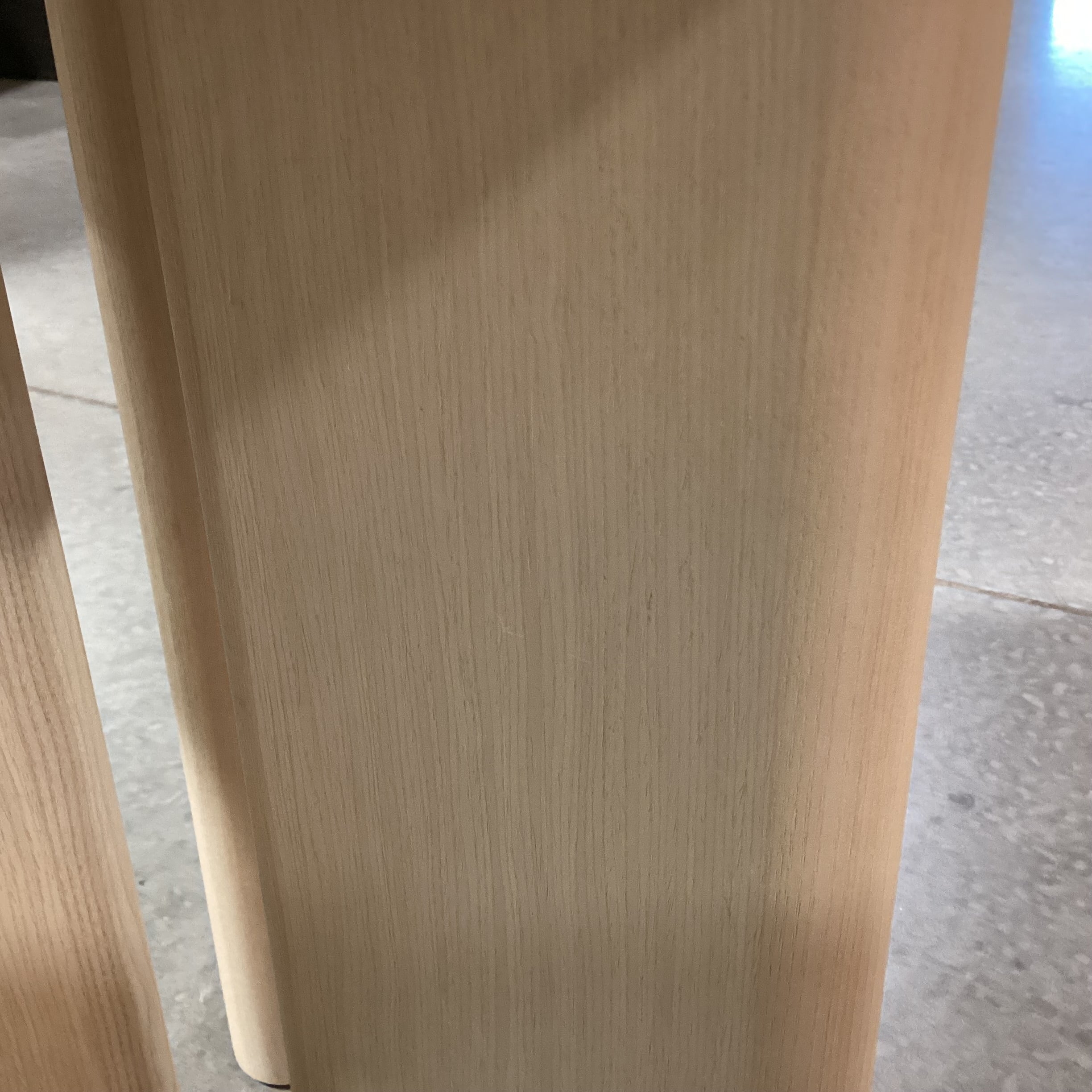 Rove Concepts Kaye Collection Washed Natural Oak Veneer Straight Grain Finish Accent Table 20" Diameter x 19"