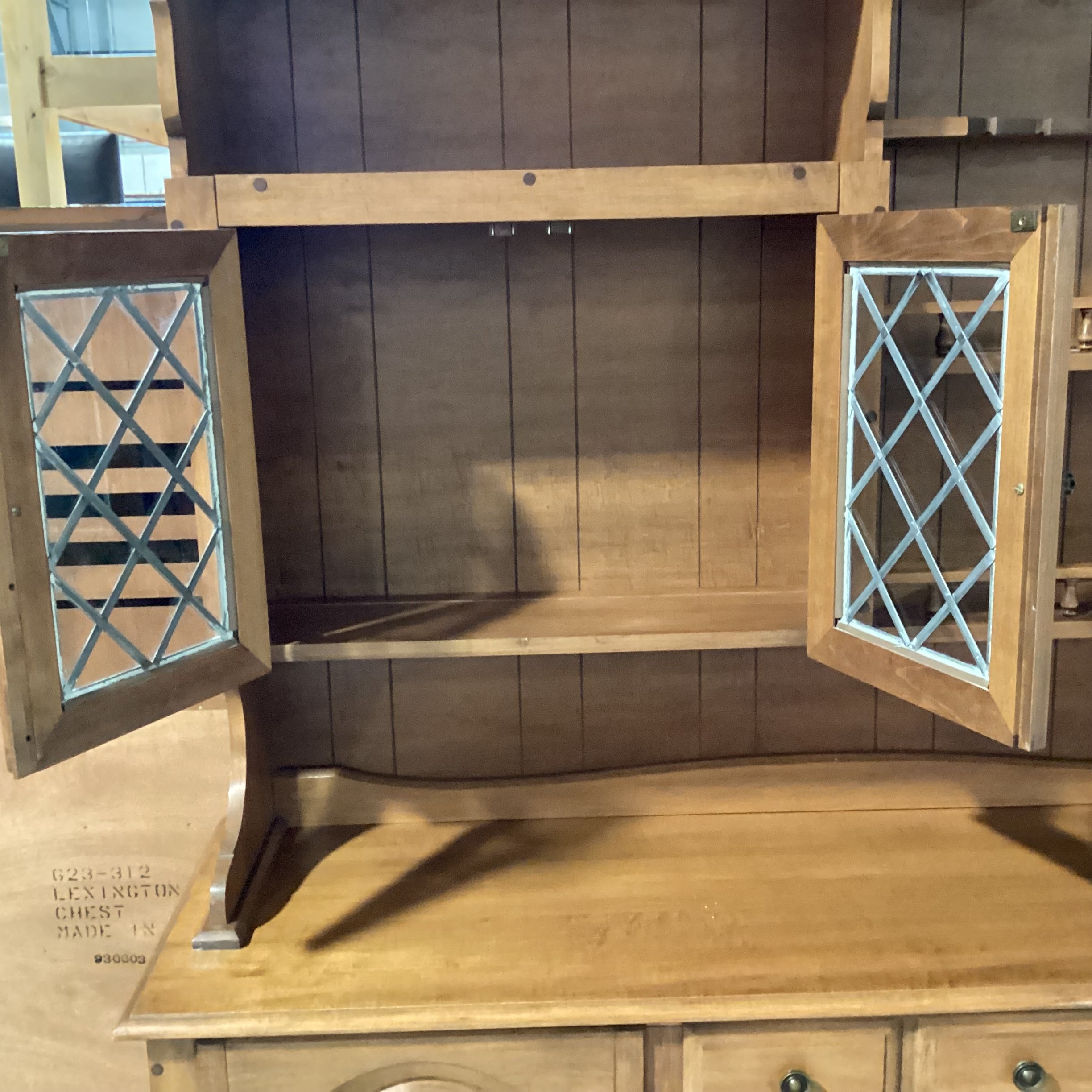 Sprague & Carleton Vintage Colonial Style Solid Rock Maple 4 Door 4 Drawer 2 Piece Hutch 62"x 19"x 75"