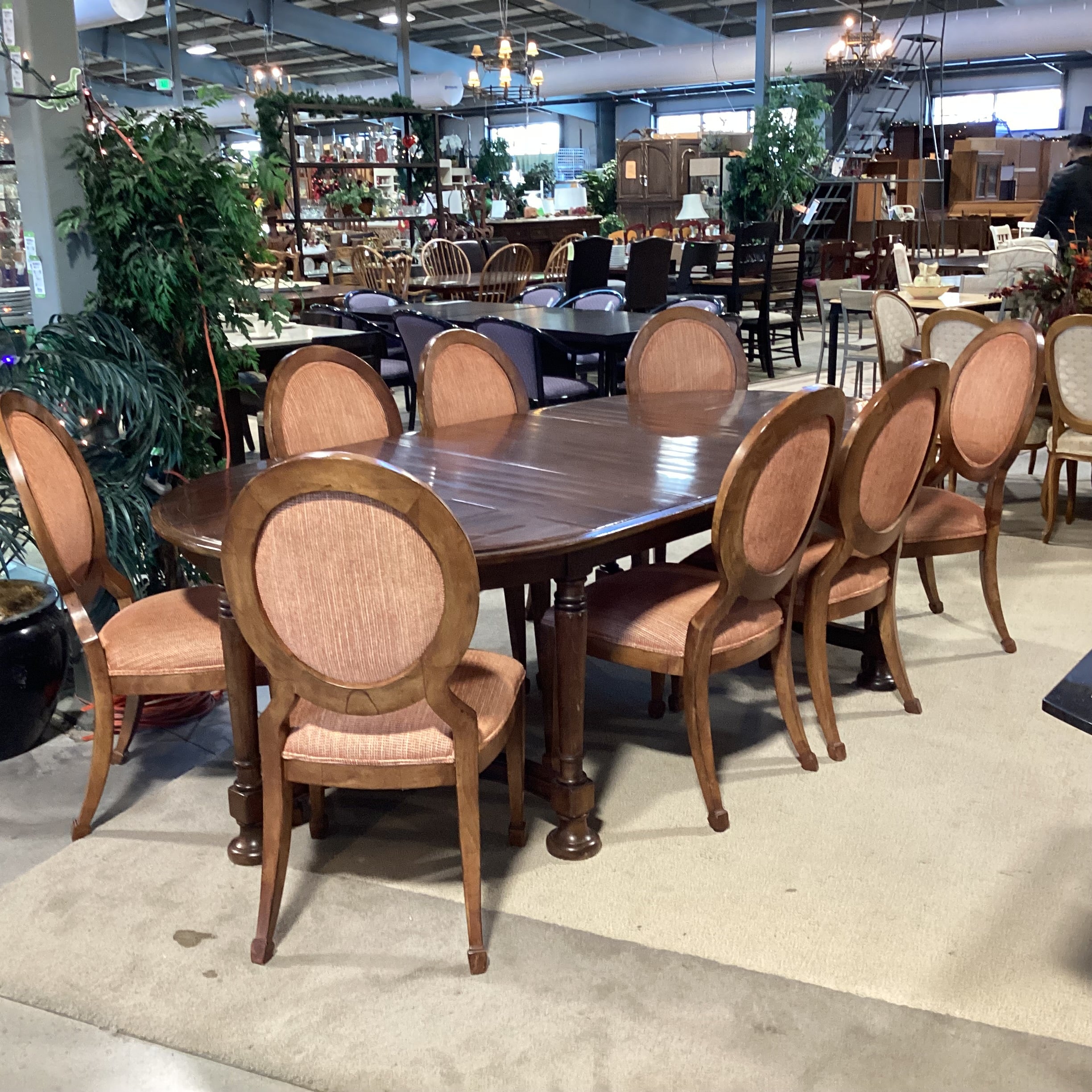 Drexel Heritage Carved Wood Oval 2 Leaves Table & 8 Oval Back Chairs Dining Set 76" to 124"x 48"x 30"