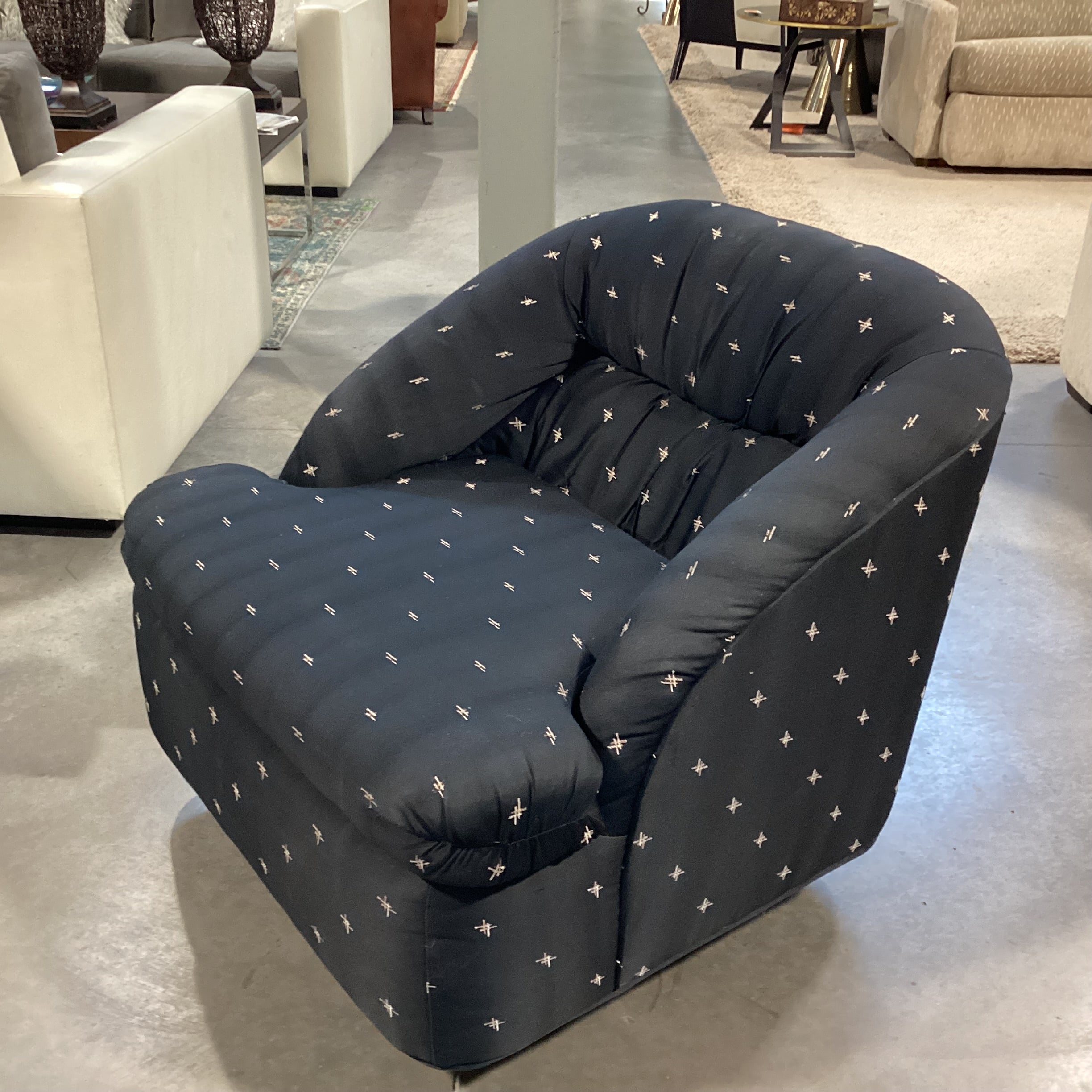 Black With Stitched Accent Pattern Swivel Chair 31"x 36"x 28"